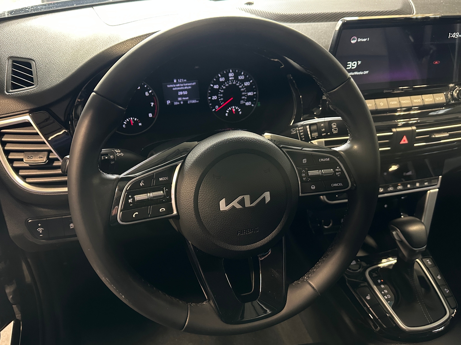 Thumbnail: 2022 Kia Seltos - 4