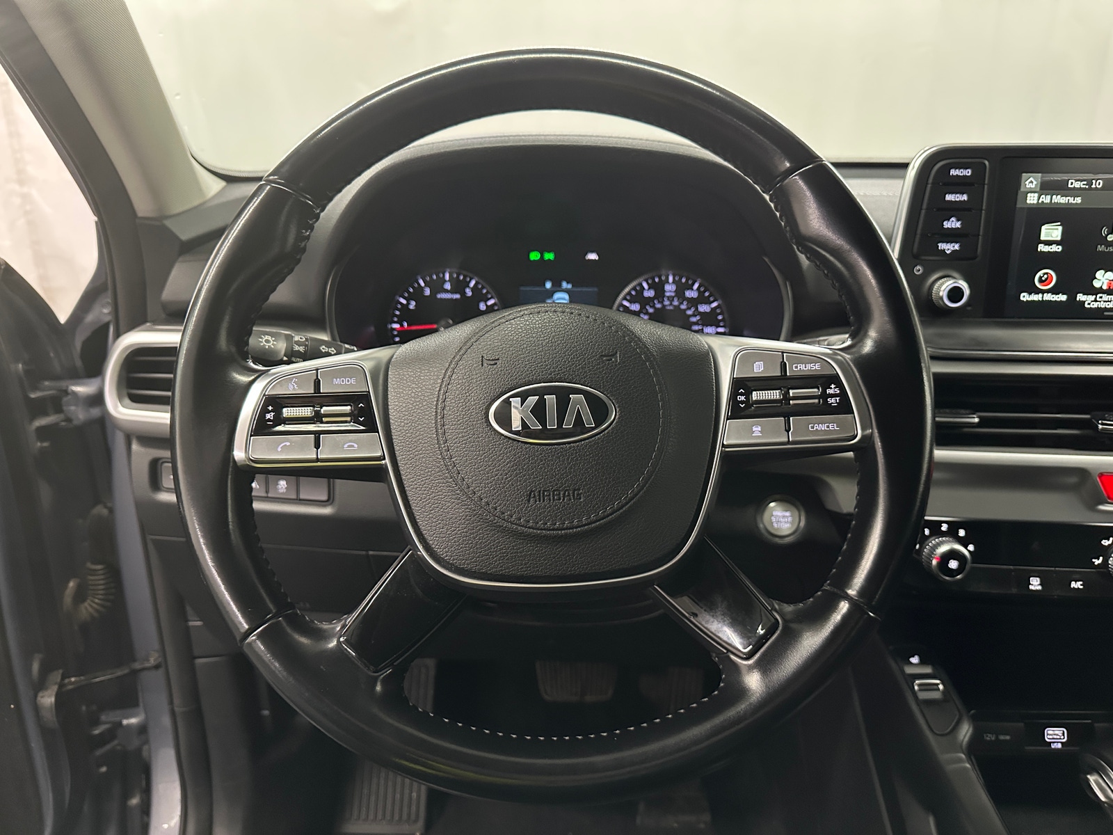 Thumbnail: 2021 Kia Telluride - 4