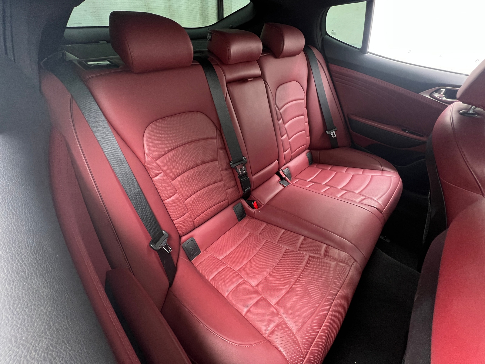 Thumbnail: 2023 Kia Stinger - 5