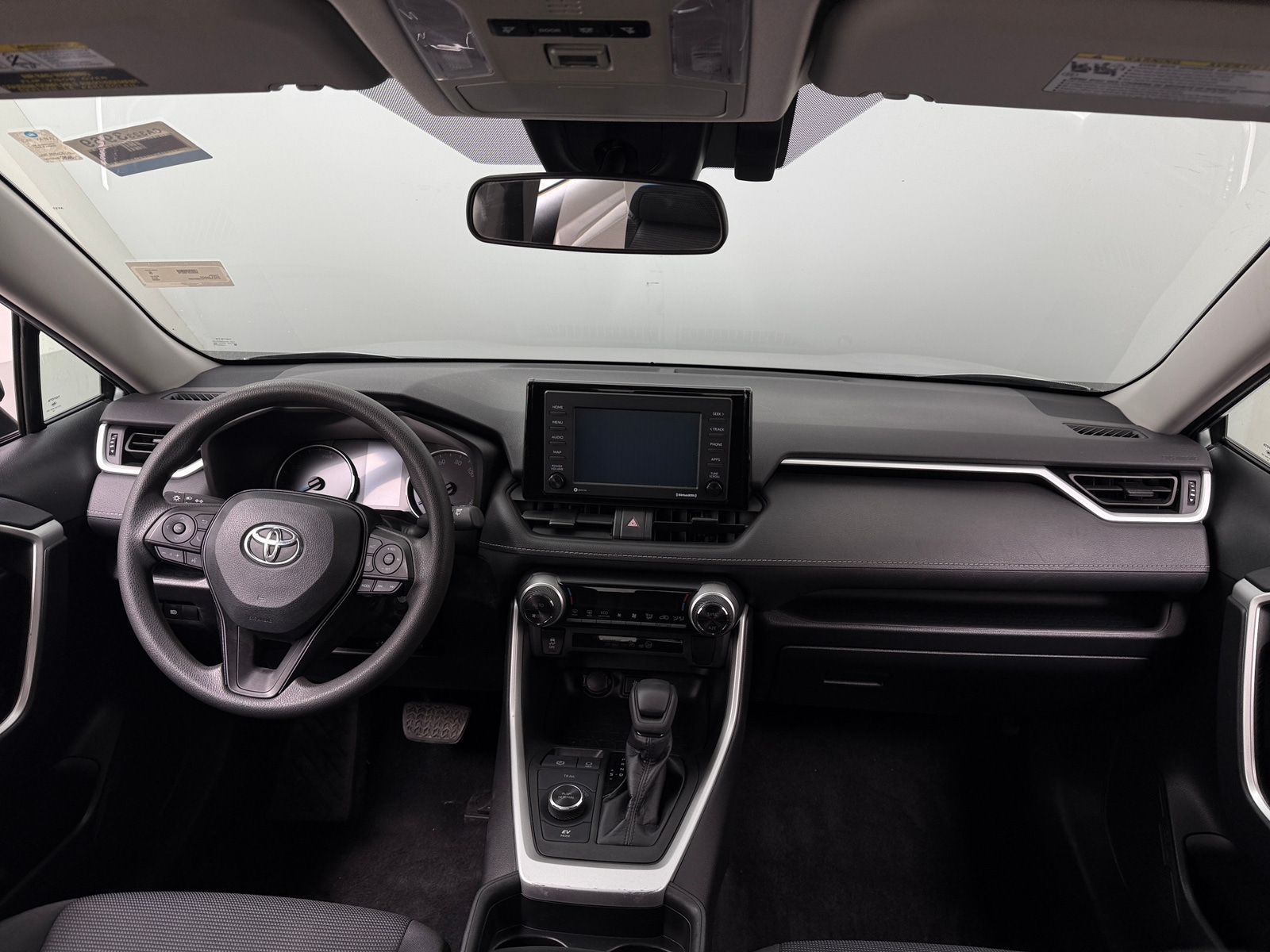 Thumbnail: 2020 Toyota RAV4 - 3