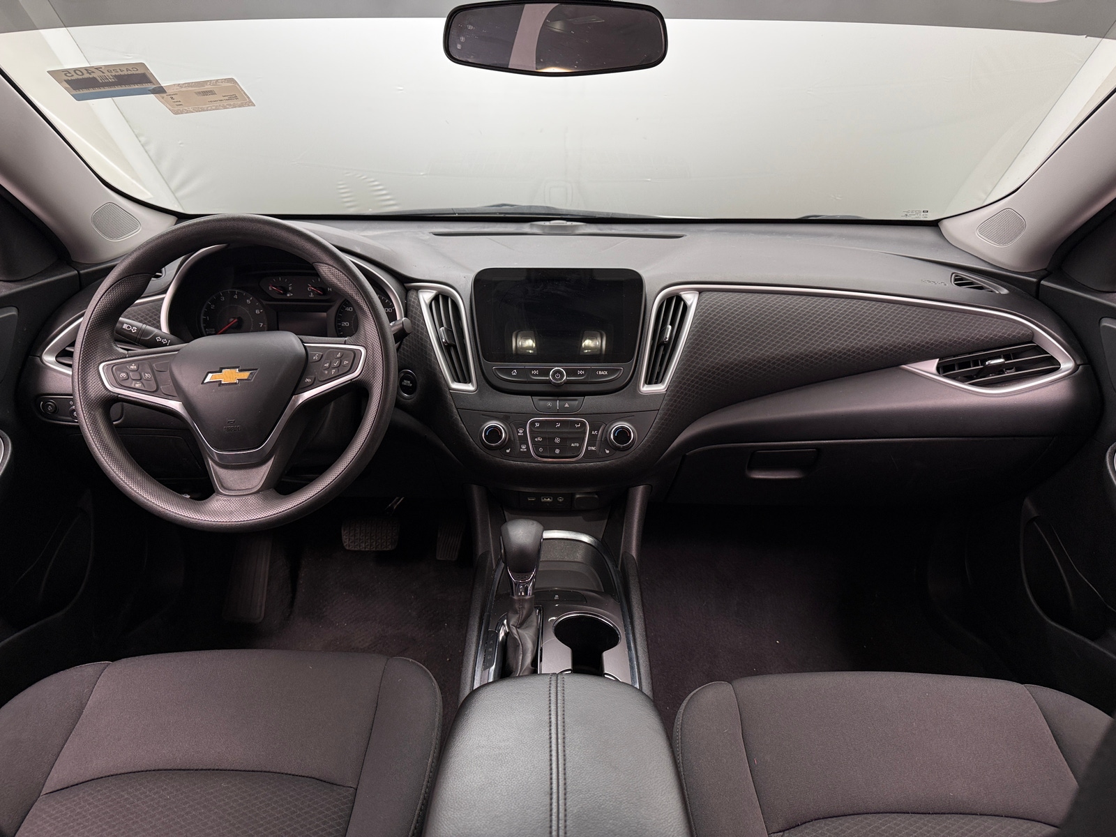 Thumbnail: 2022 Chevrolet Malibu - 3