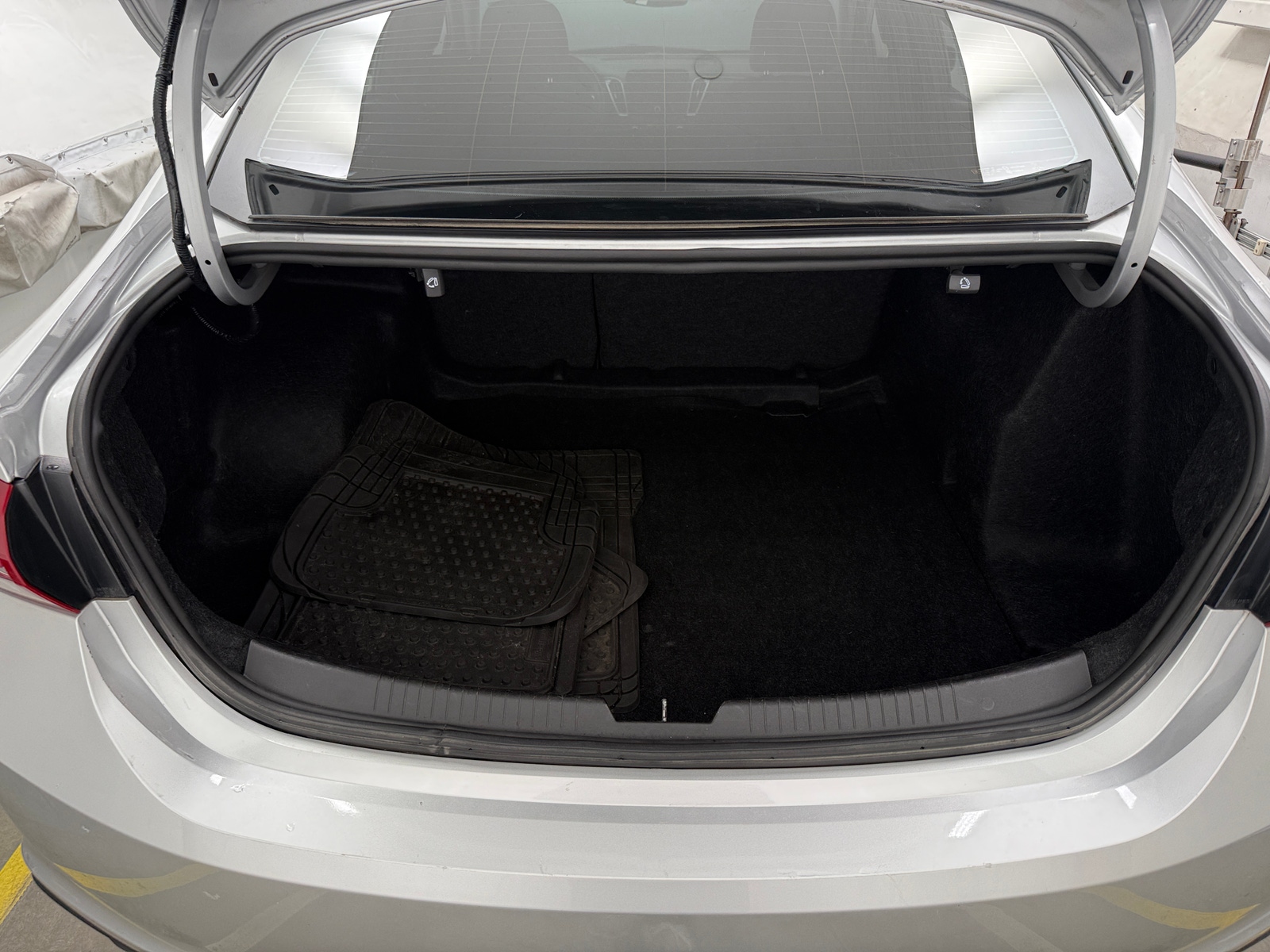 Thumbnail: 2022 Chevrolet Malibu - 7