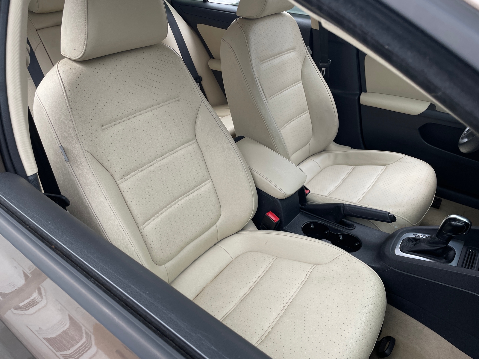 Thumbnail: 2014 Volkswagen Jetta - 2