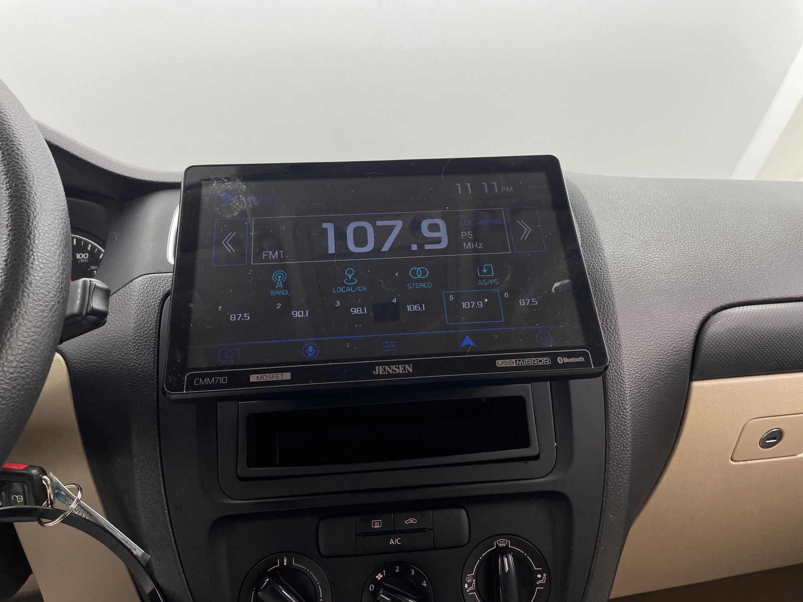 Thumbnail: 2014 Volkswagen Jetta - 4