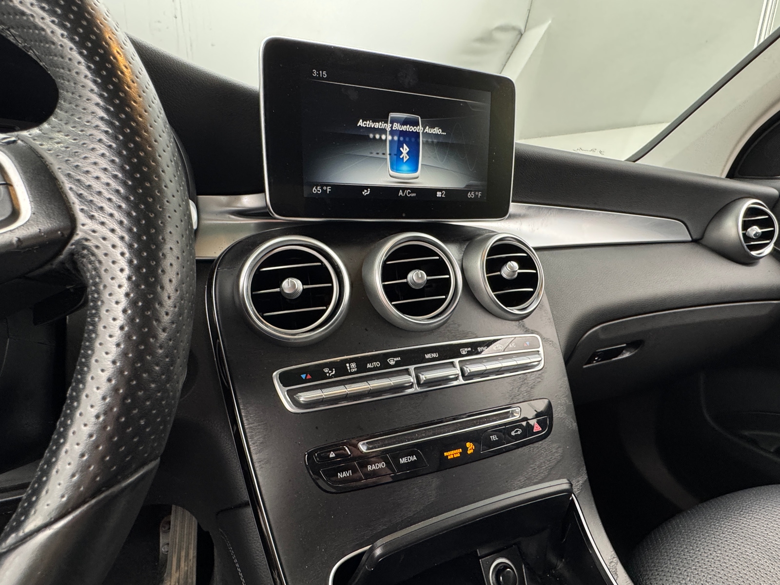 Thumbnail: 2016 Mercedes-Benz GLC - 3