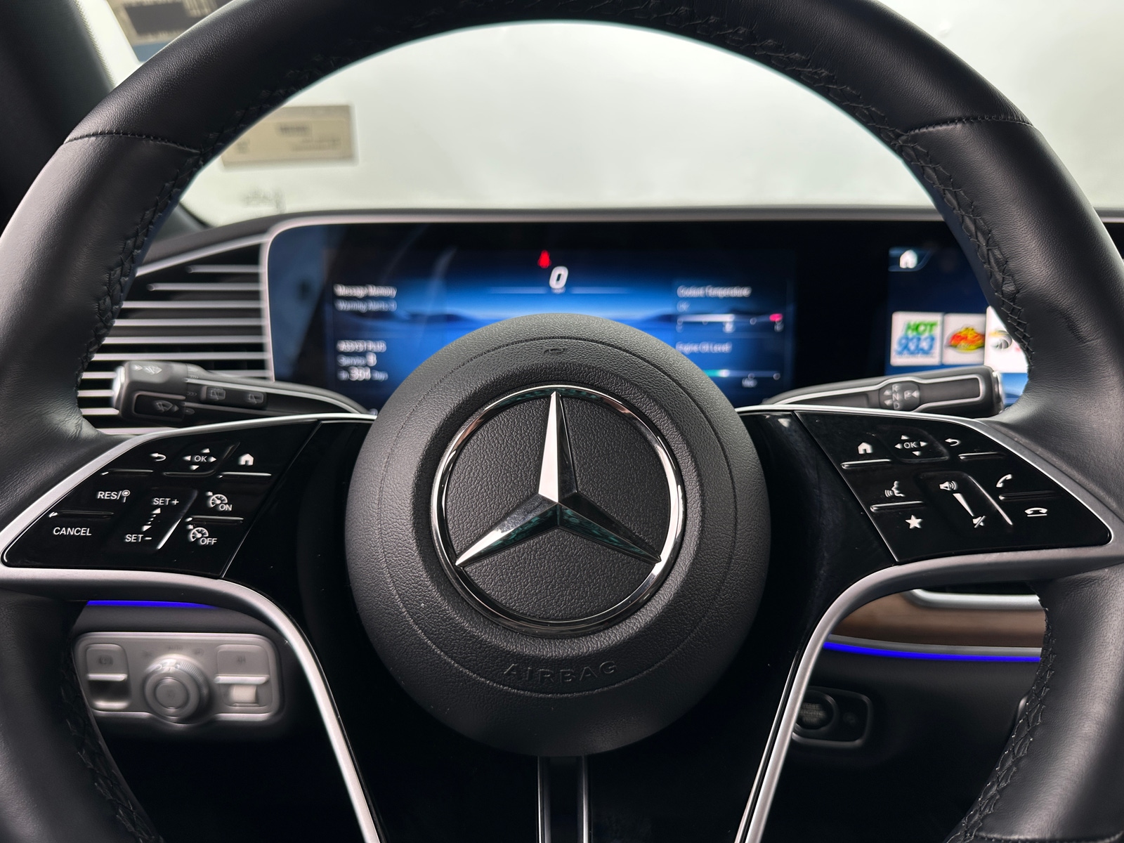 Thumbnail: 2025 Mercedes-Benz GLE - 4