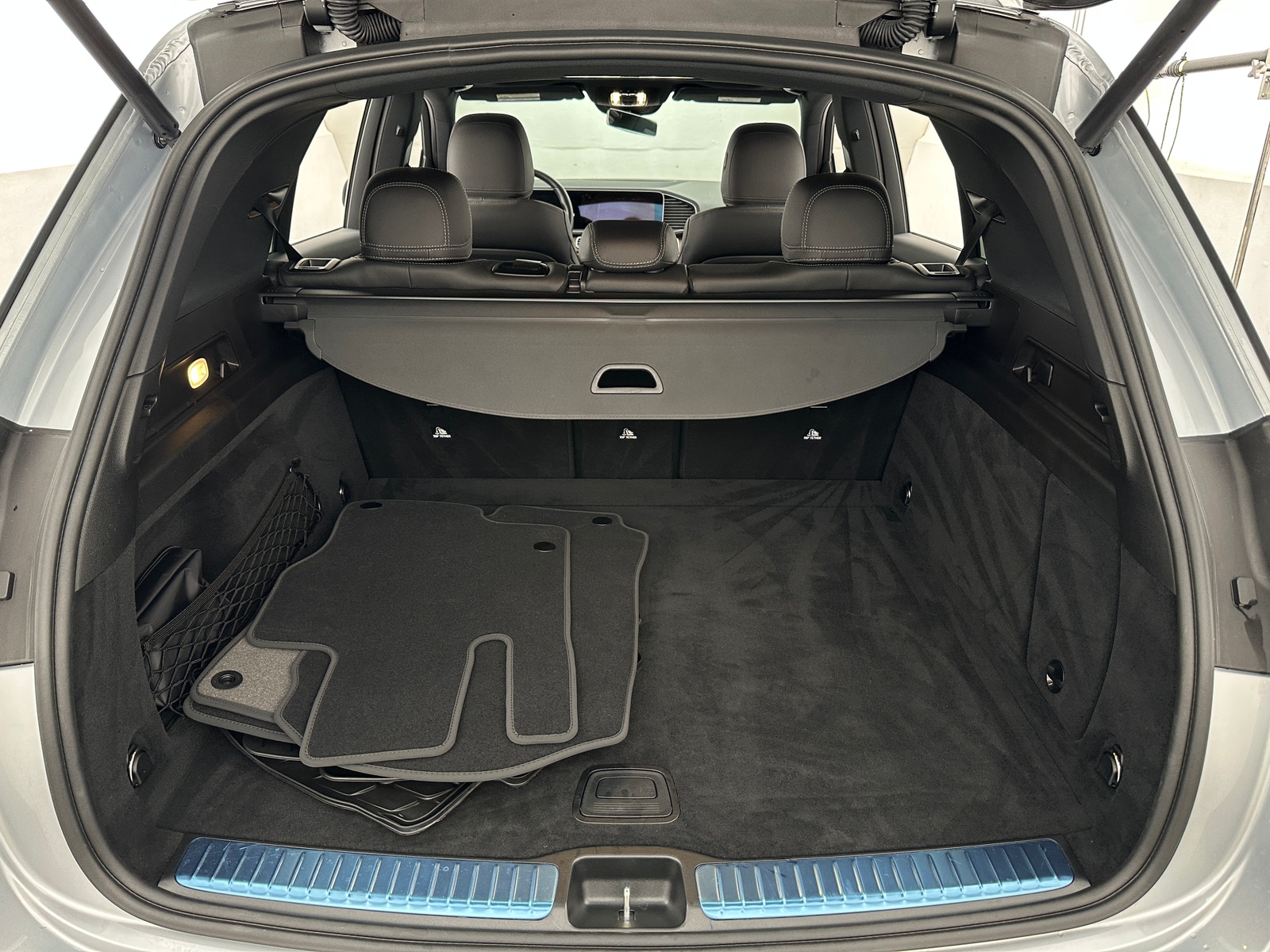 Thumbnail: 2025 Mercedes-Benz GLE - 6