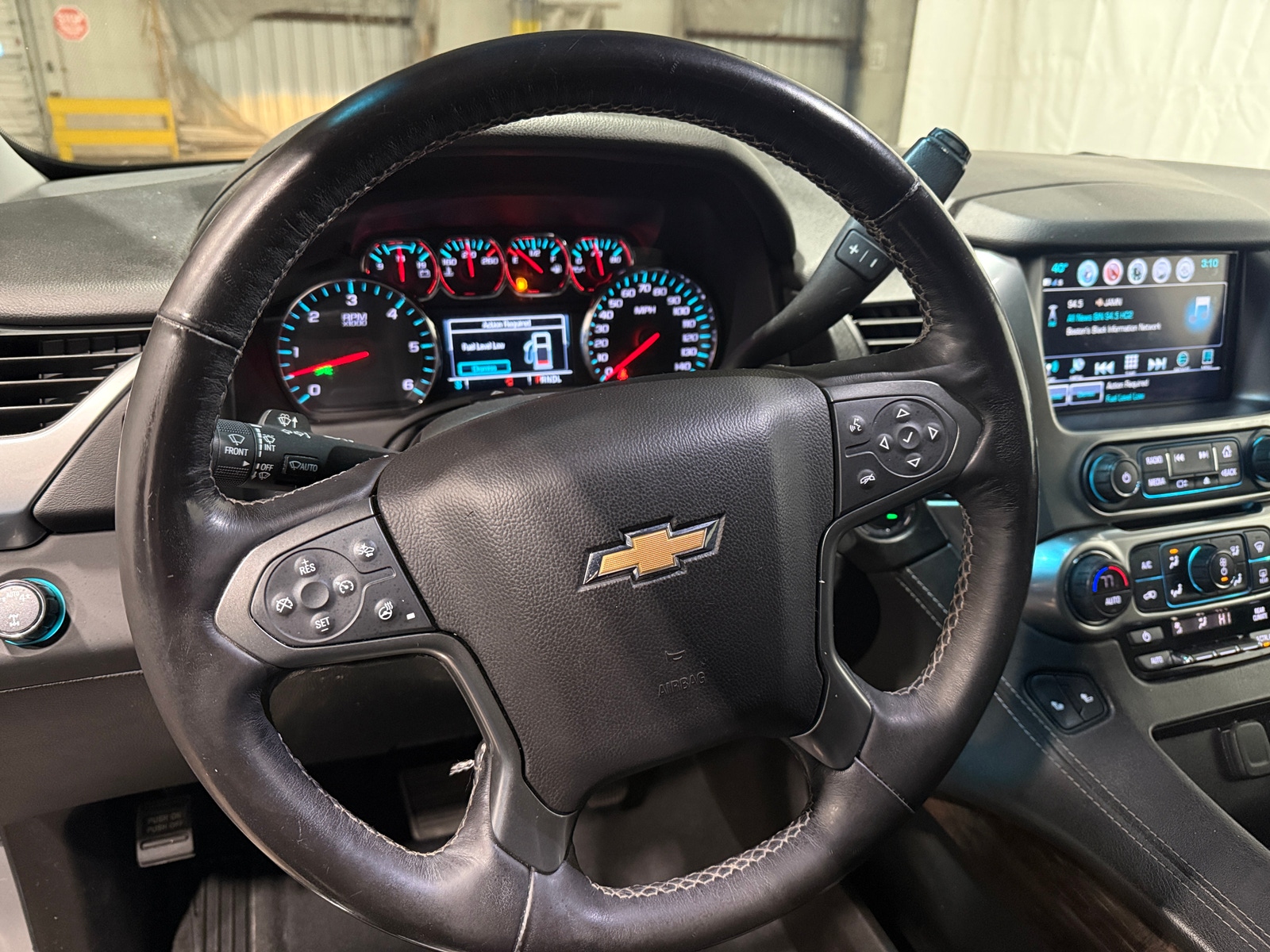 Thumbnail: 2019 Chevrolet Suburban - 4