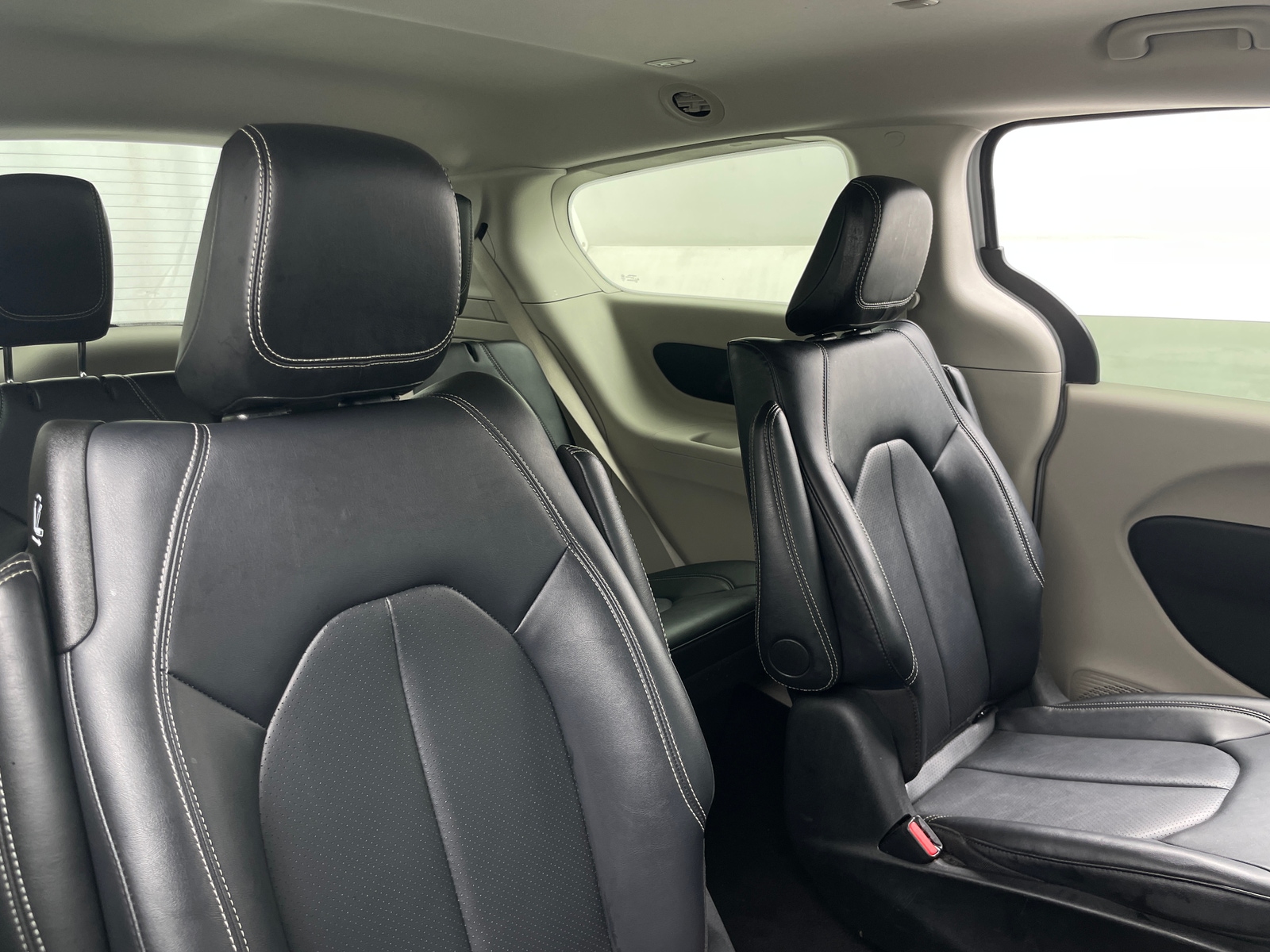 Thumbnail: 2024 Chrysler Pacifica - 5