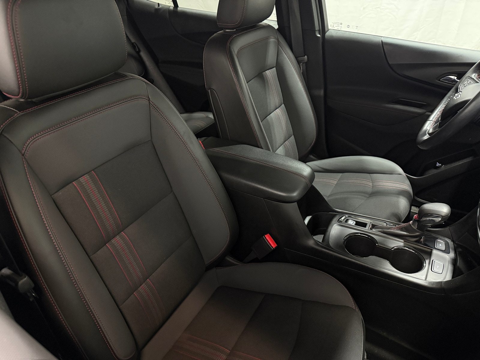 Thumbnail: 2022 Chevrolet Equinox - 2