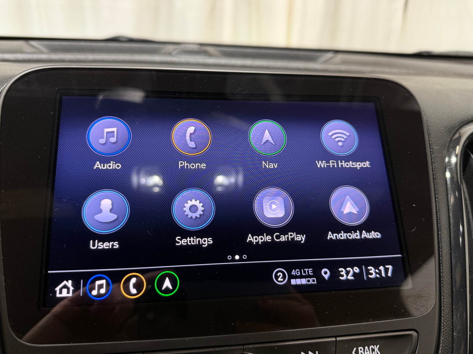 Thumbnail: 2022 Chevrolet Equinox - 4