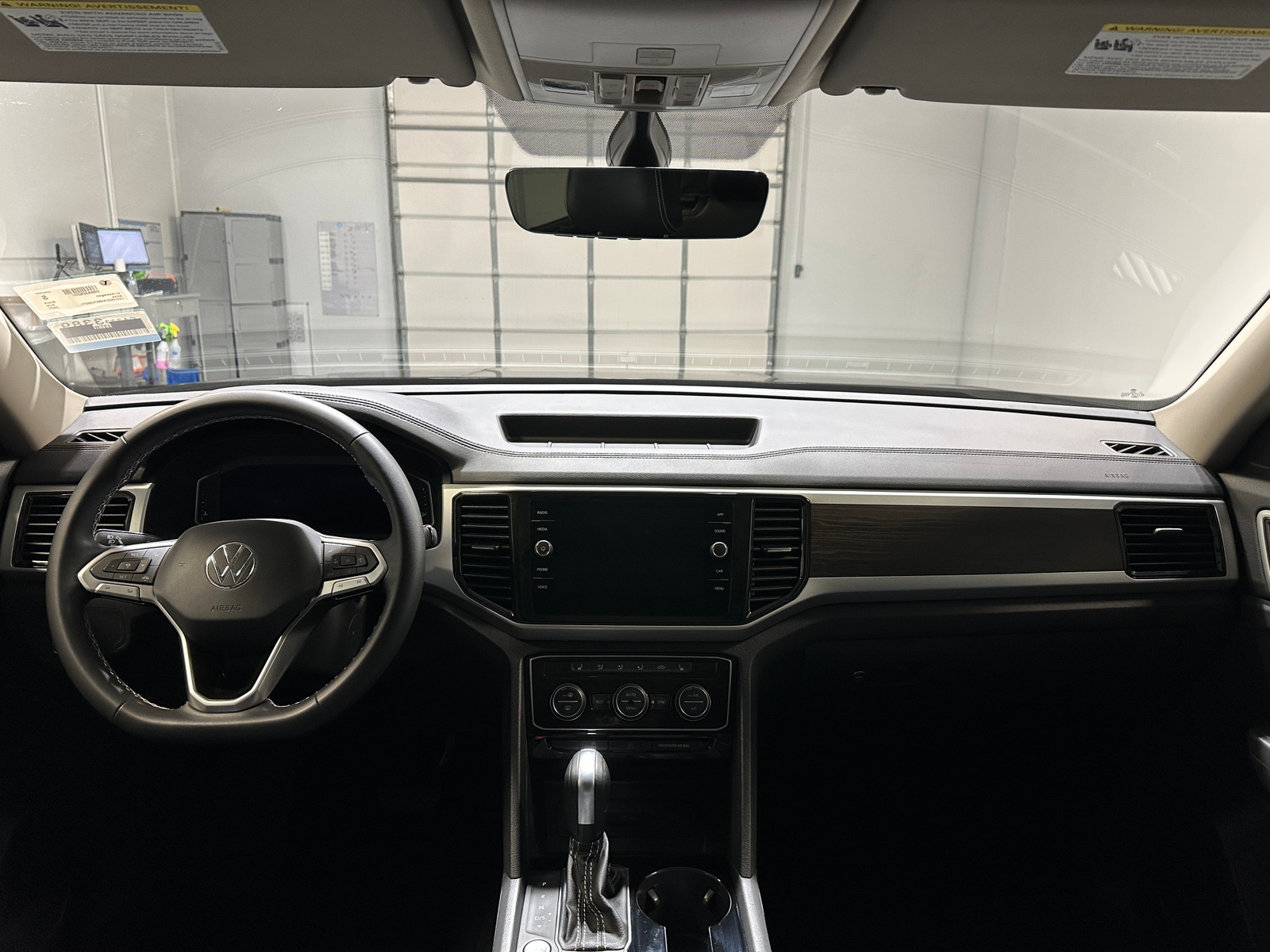 Thumbnail: 2022 Volkswagen Atlas - 2