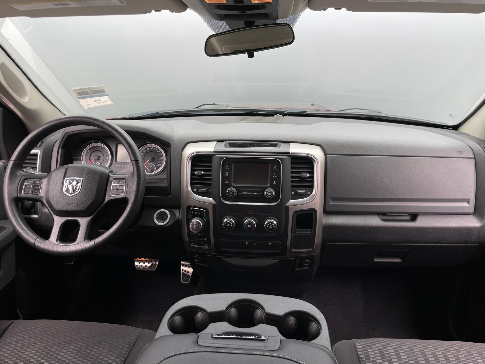 Thumbnail: 2020 RAM 1500 Classic - 3