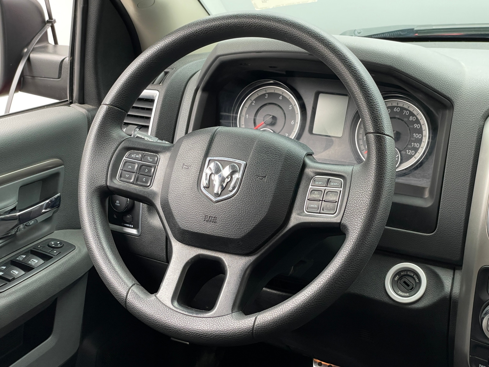 Thumbnail: 2020 RAM 1500 Classic - 5