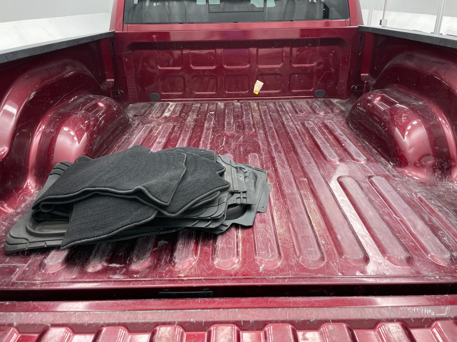 Thumbnail: 2020 RAM 1500 Classic - 7