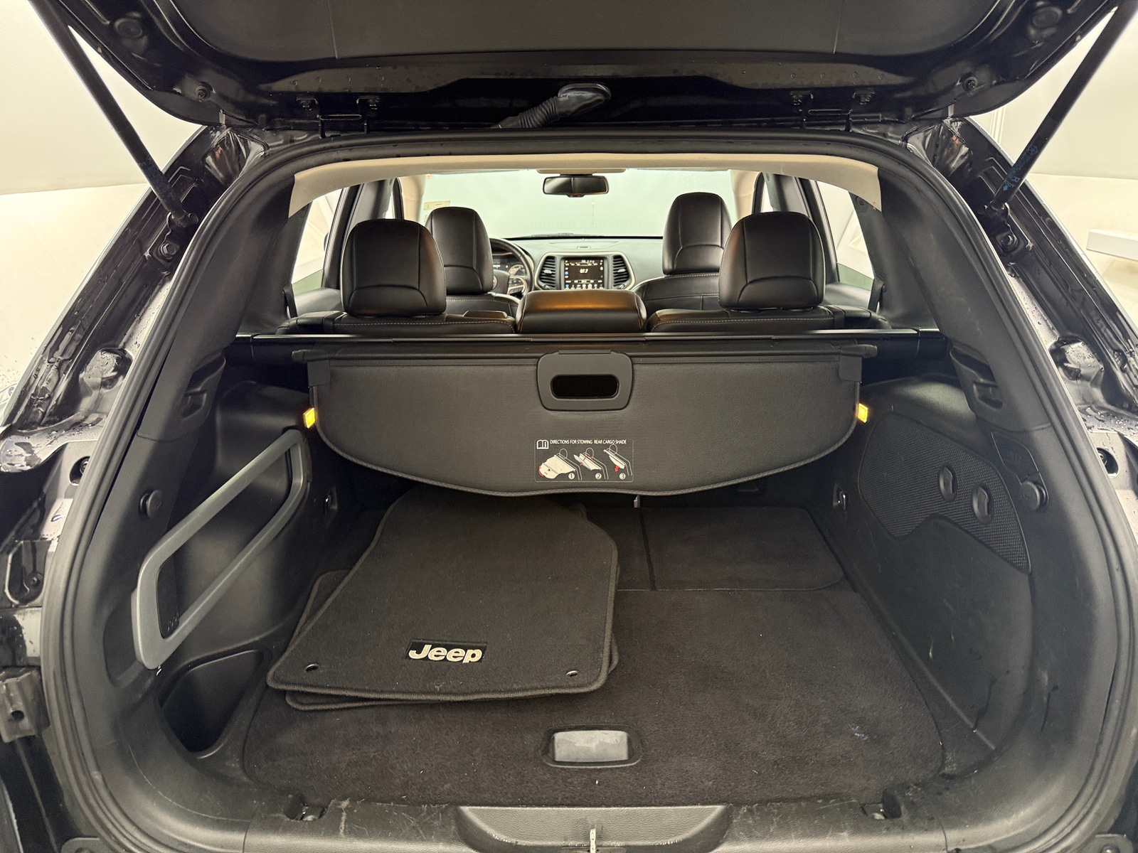 Thumbnail: 2016 Jeep Cherokee - 6