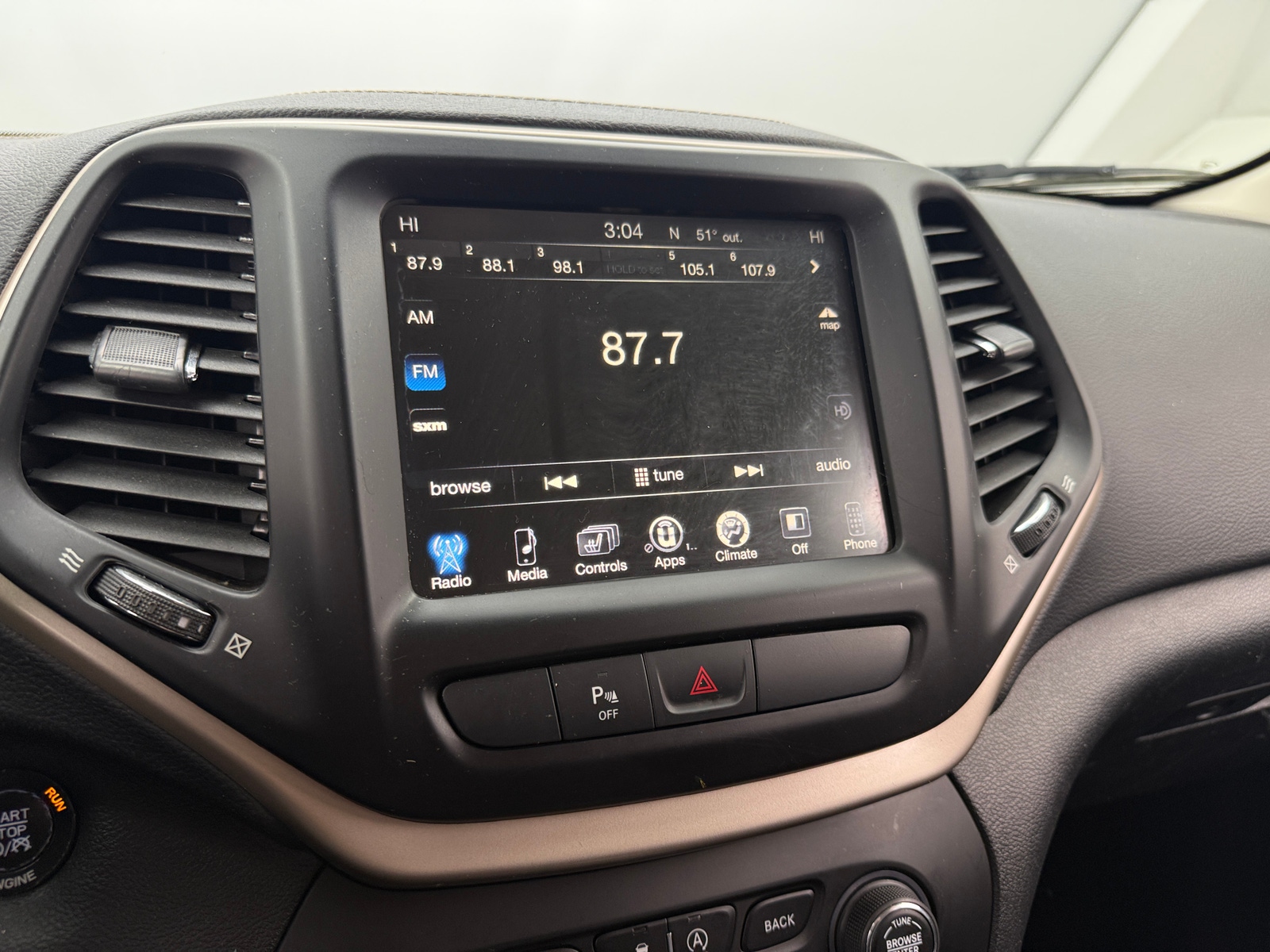 Thumbnail: 2016 Jeep Cherokee - 3