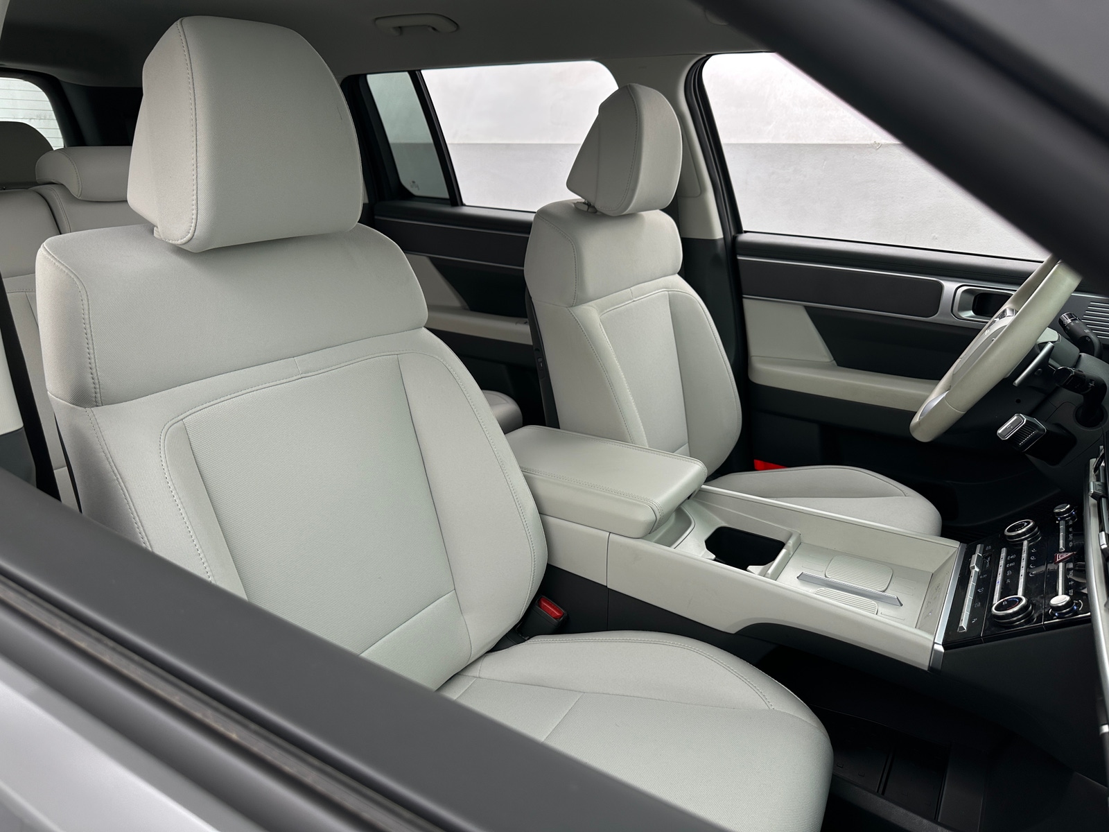 Thumbnail: 2025 Hyundai Santa Fe - 2