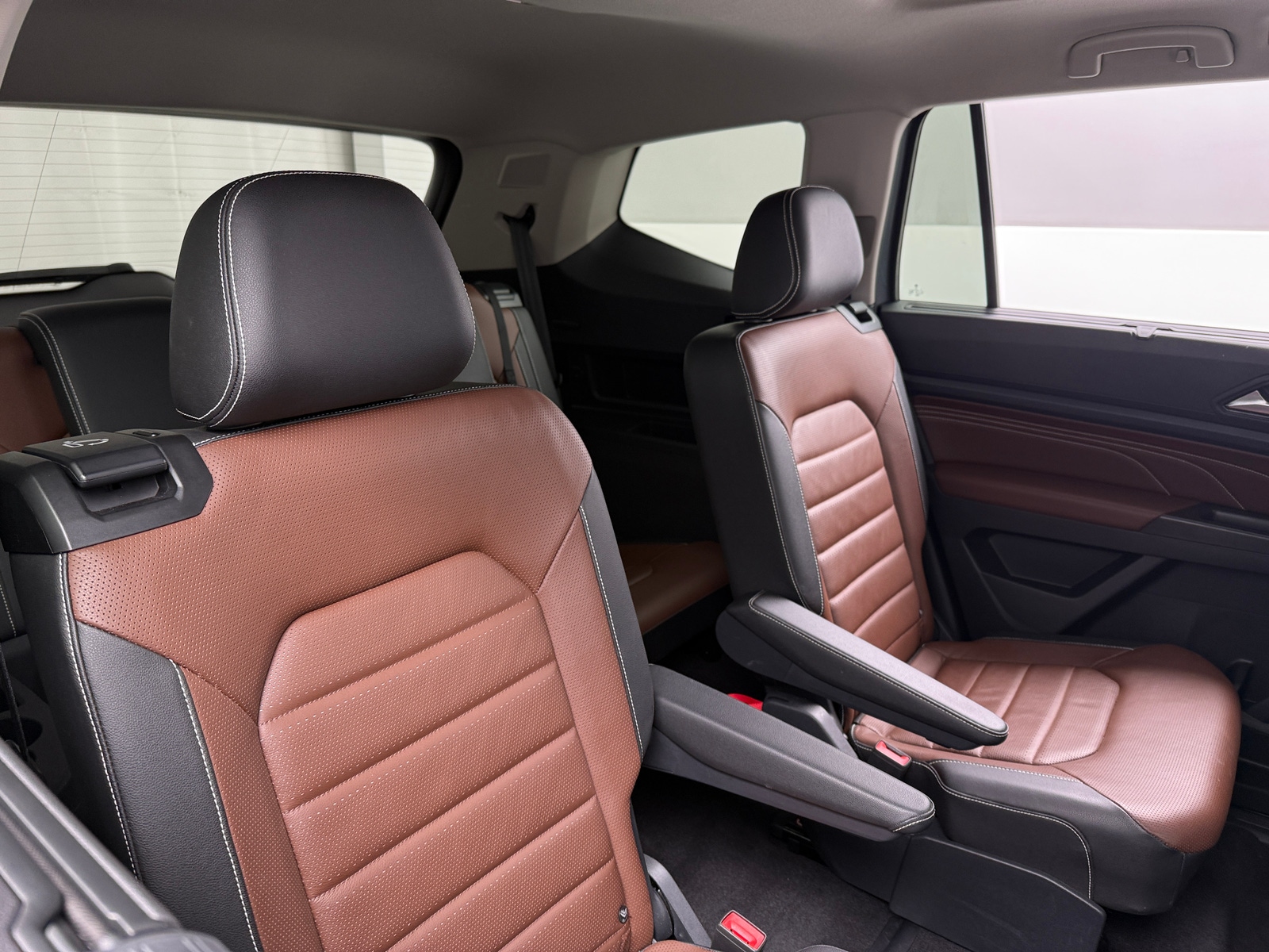 Thumbnail: 2023 Volkswagen Atlas - 5