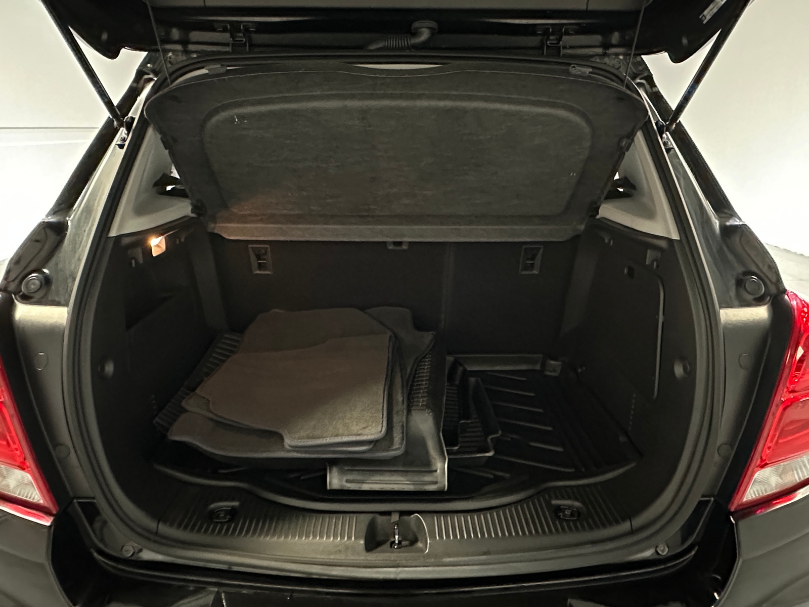 Thumbnail: 2020 Chevrolet Trax - 7