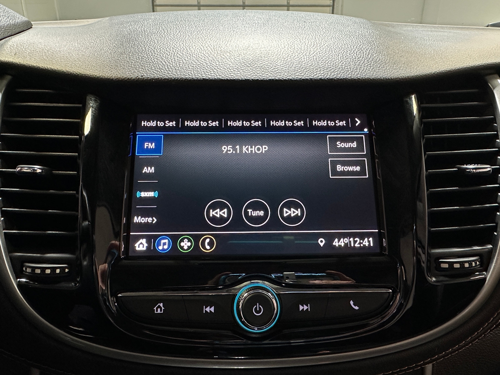 Thumbnail: 2020 Chevrolet Trax - 4