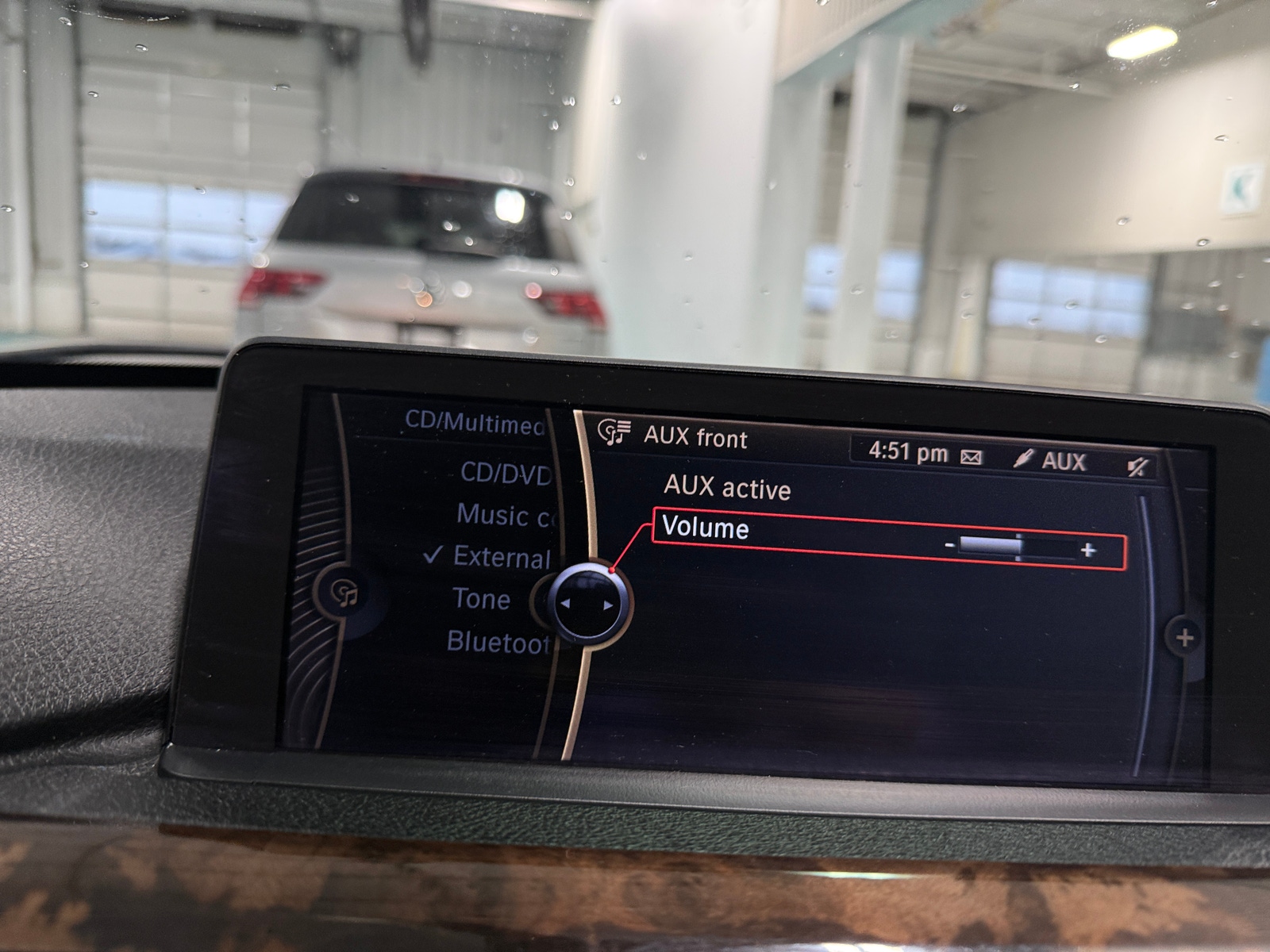 Thumbnail: 2013 BMW 3 Series - 3