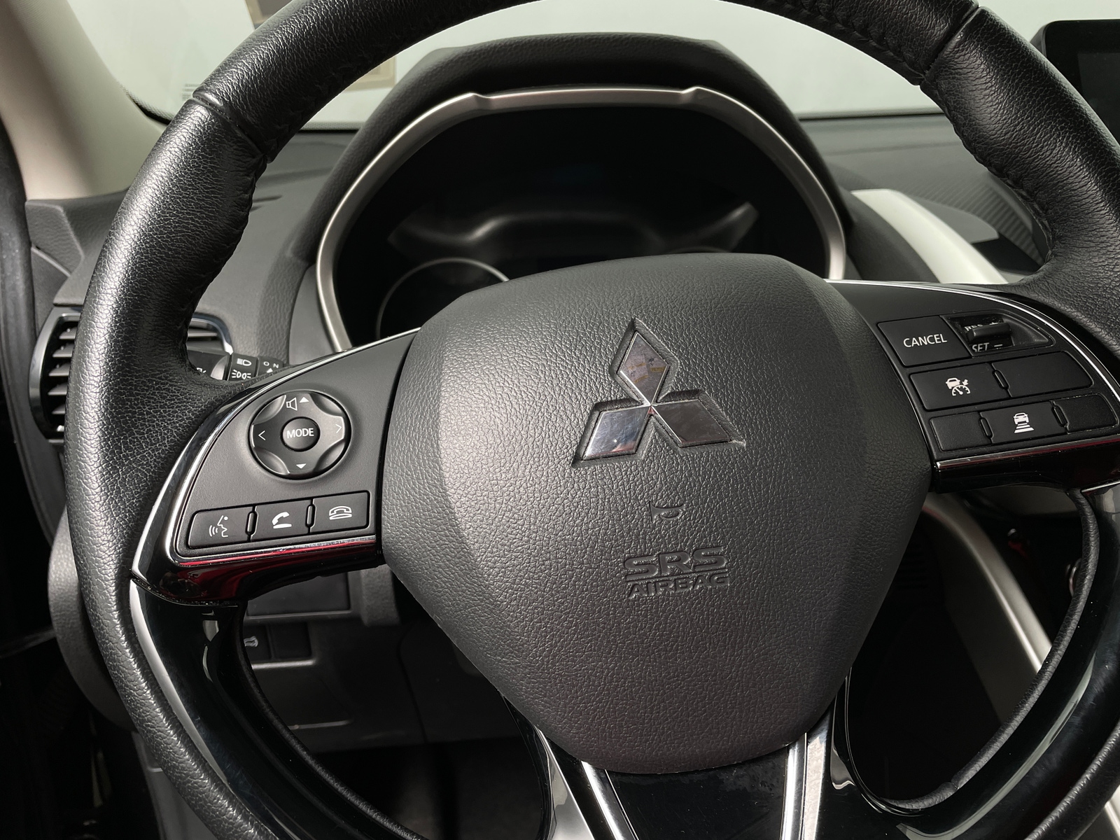 Thumbnail: 2024 Mitsubishi Eclipse Cross - 4