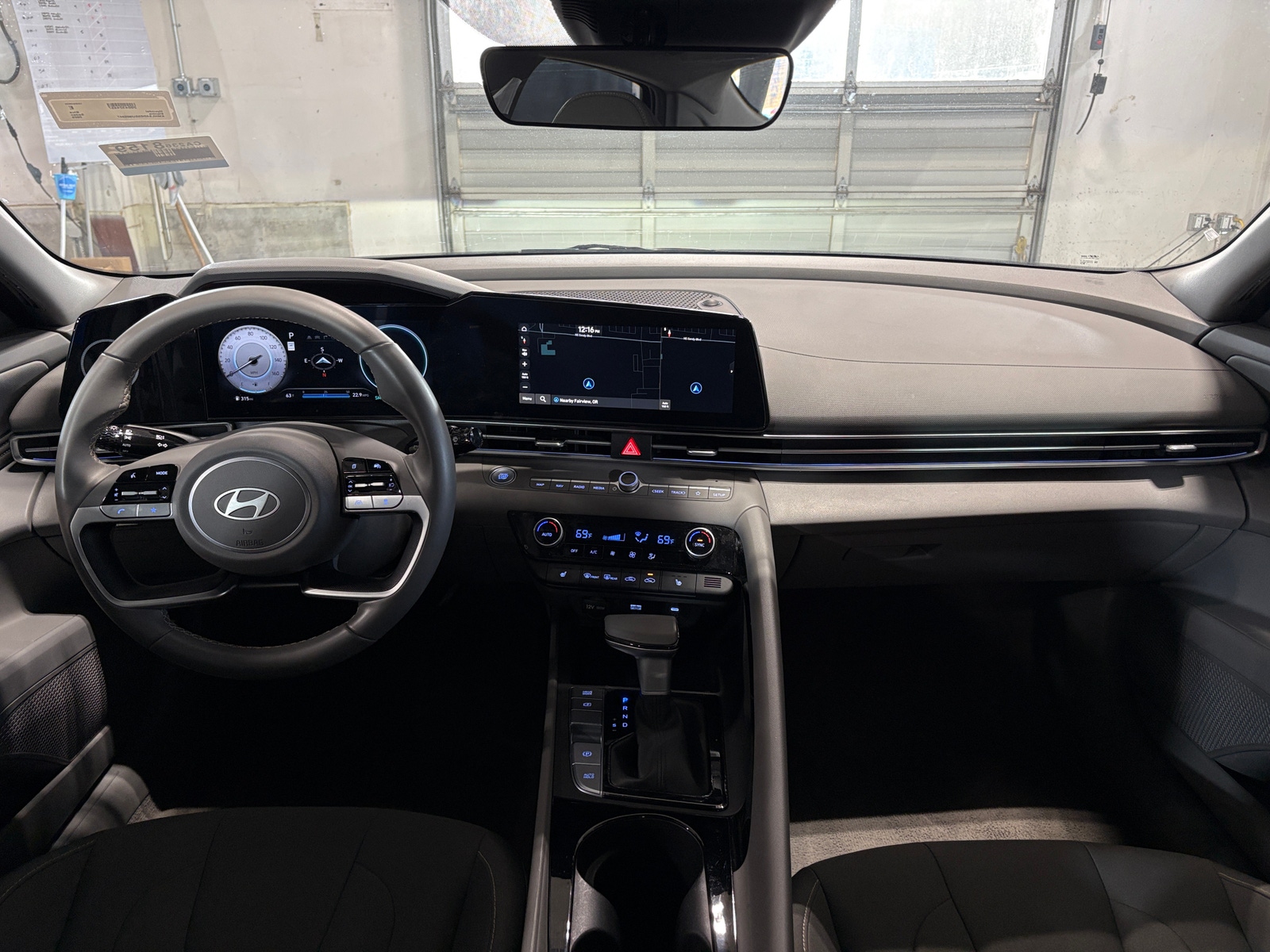 Thumbnail: 2025 Hyundai Elantra - 3