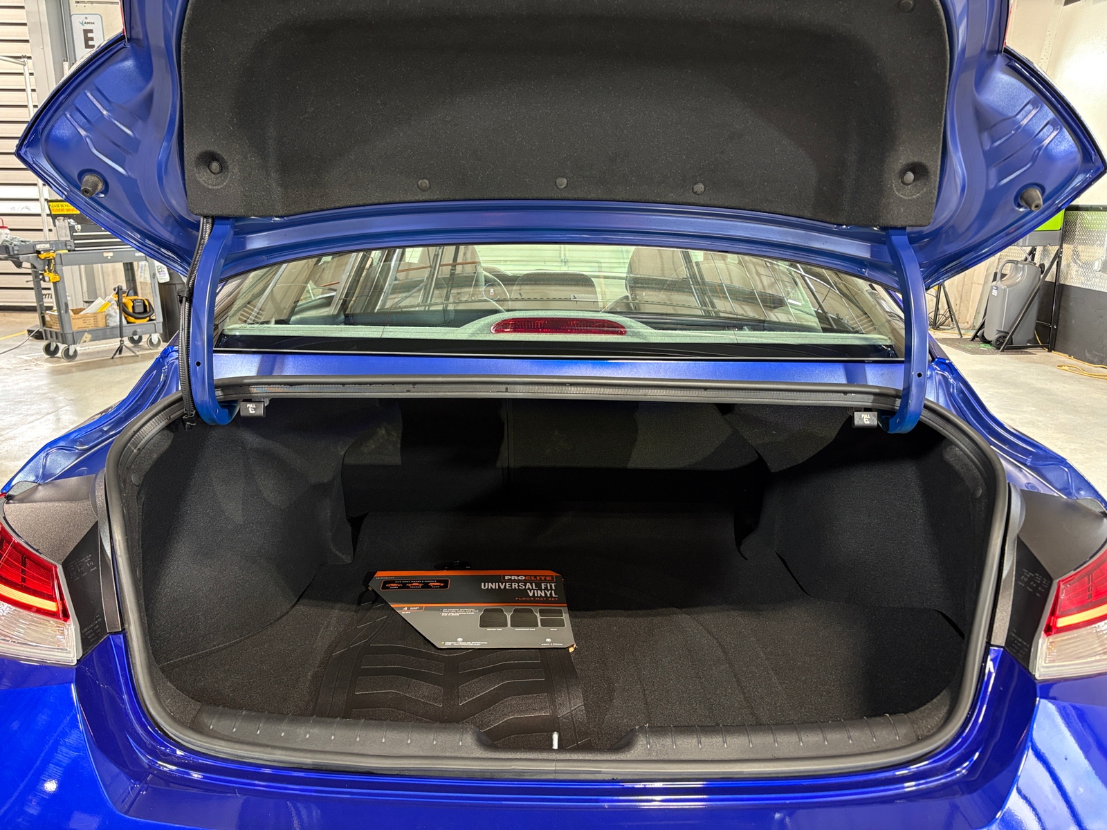 Thumbnail: 2025 Hyundai Elantra - 7