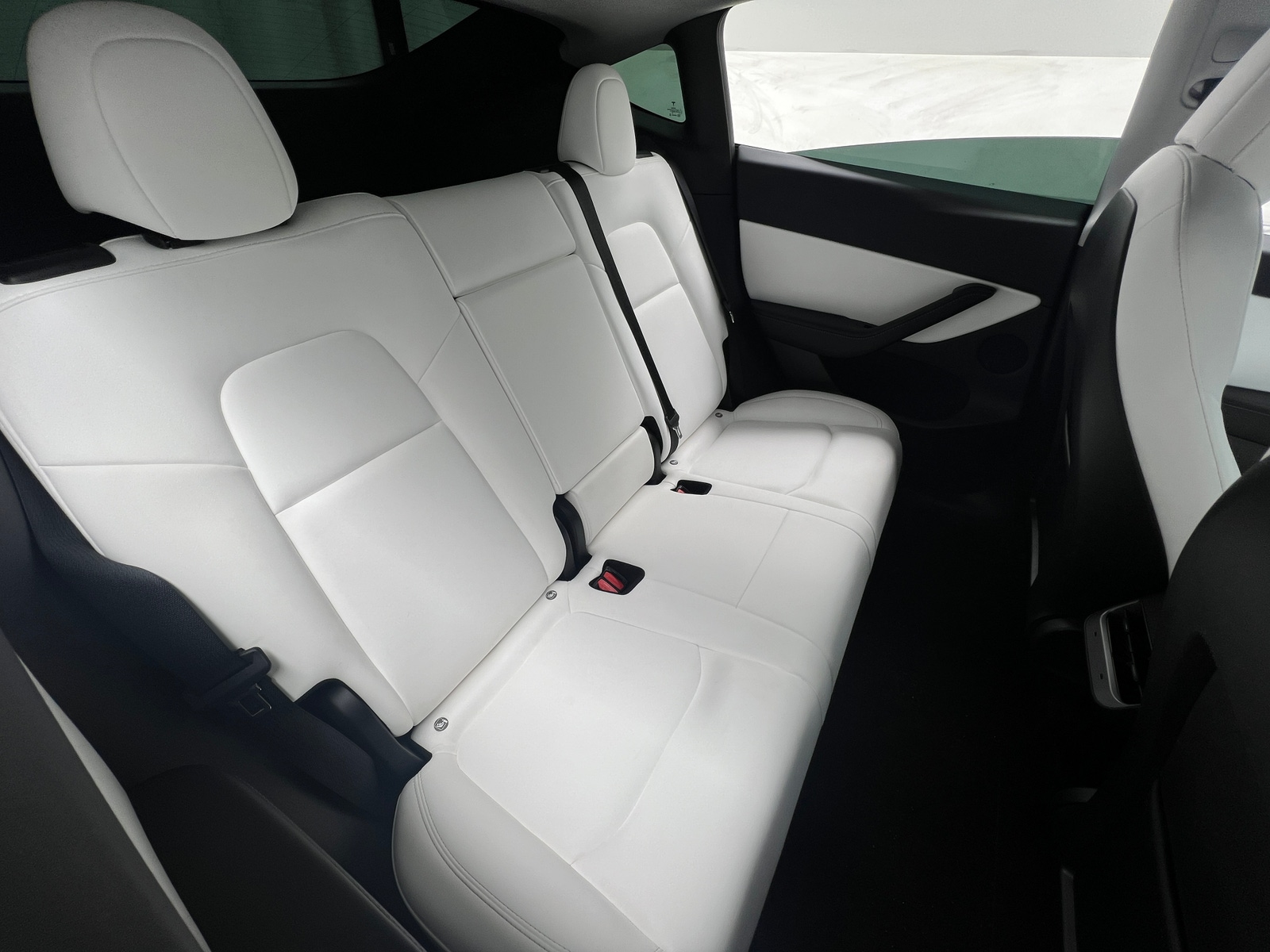 Thumbnail: 2022 Tesla Model Y - 5