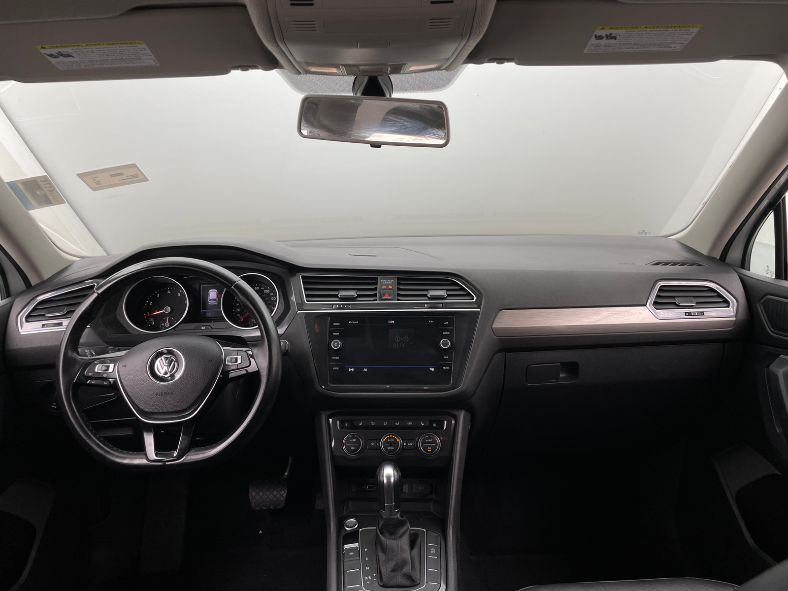 Thumbnail: 2019 Volkswagen Tiguan - 2