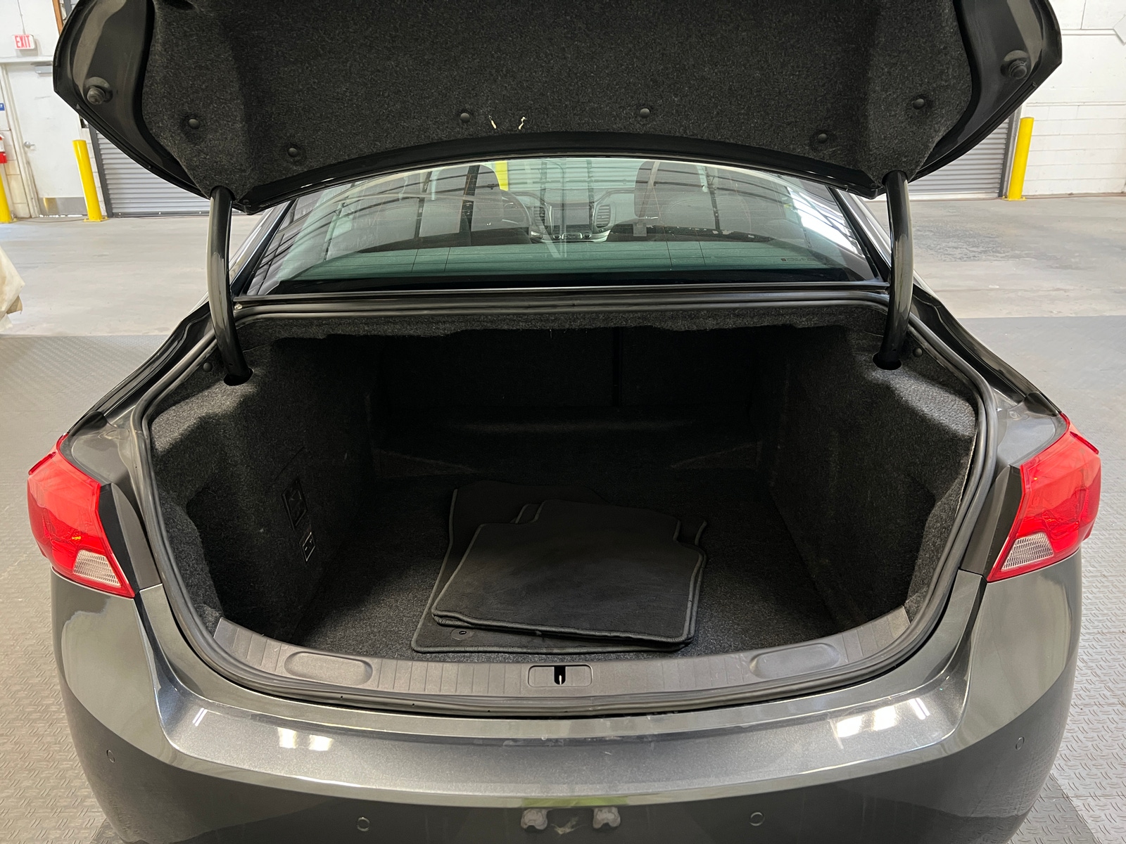 Thumbnail: 2015 Chevrolet Impala - 6