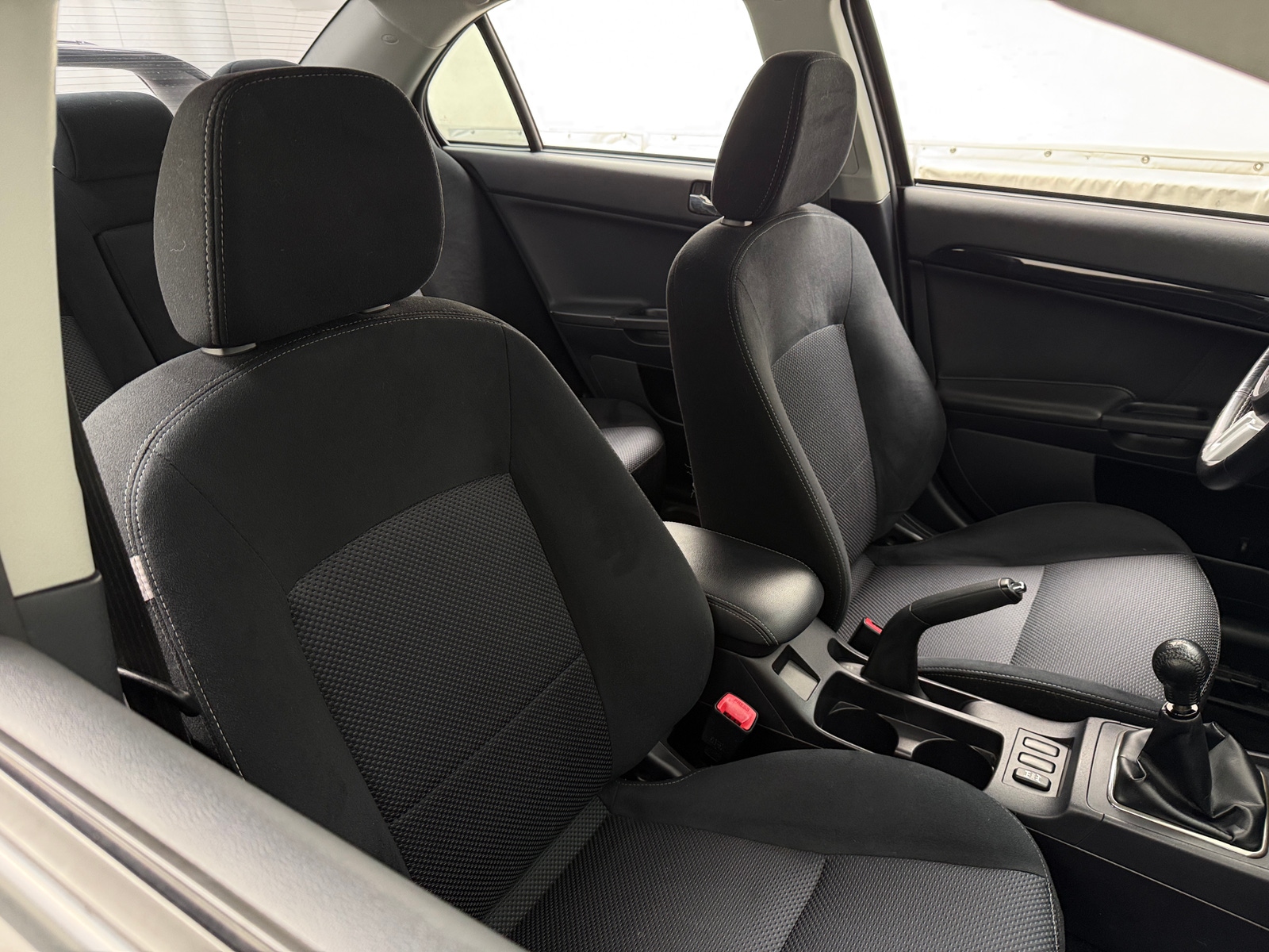 Thumbnail: 2015 Mitsubishi Lancer Evolution - 2