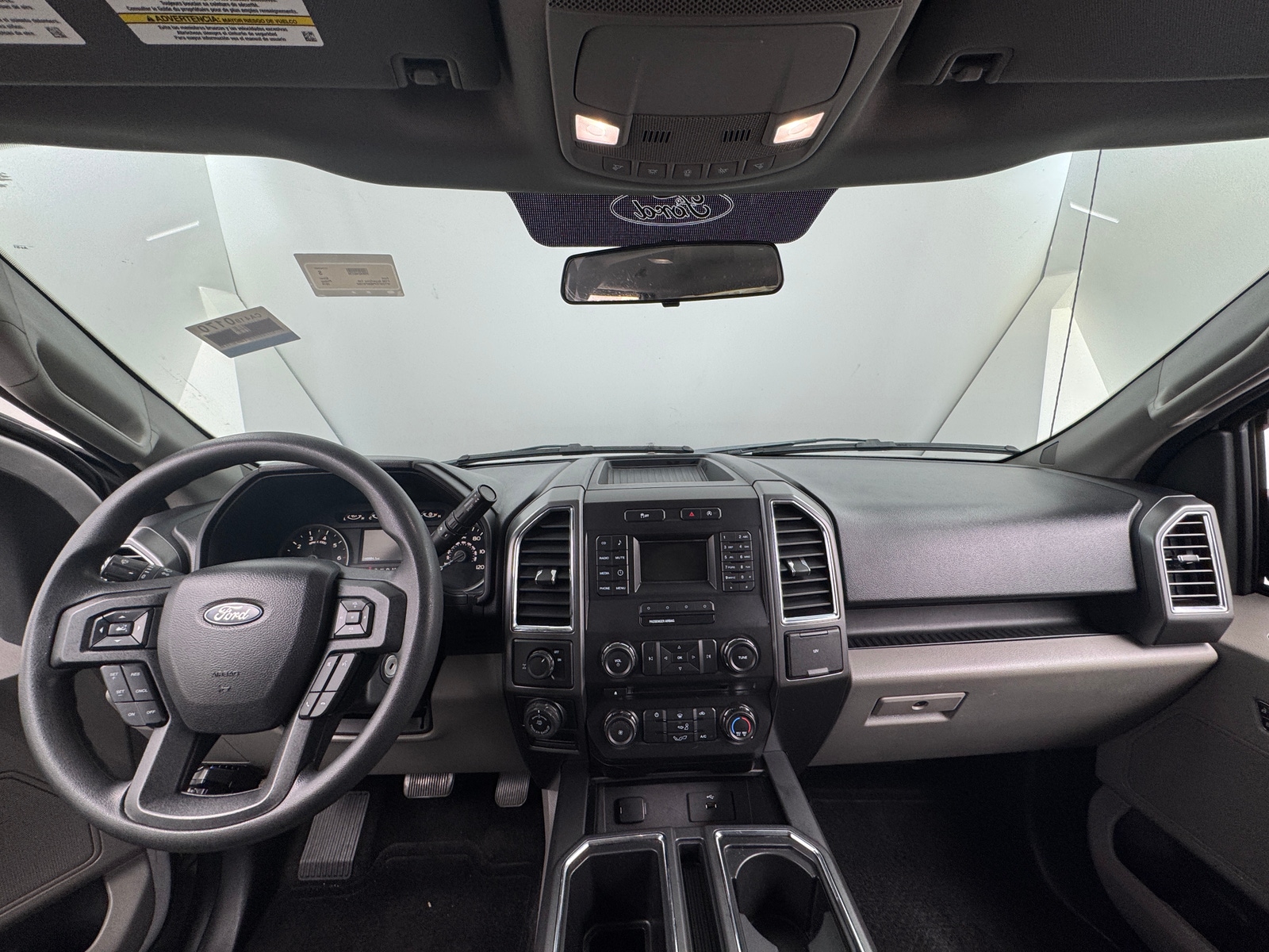 Thumbnail: 2016 Ford Econoline - 3