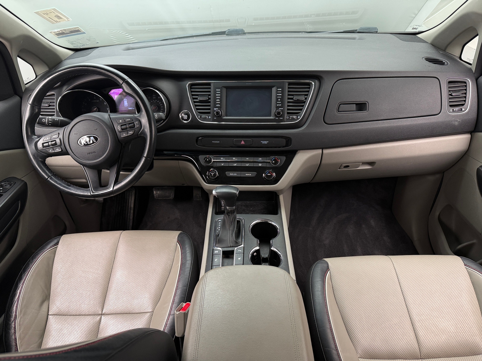 Thumbnail: 2019 Kia Sedona - 2