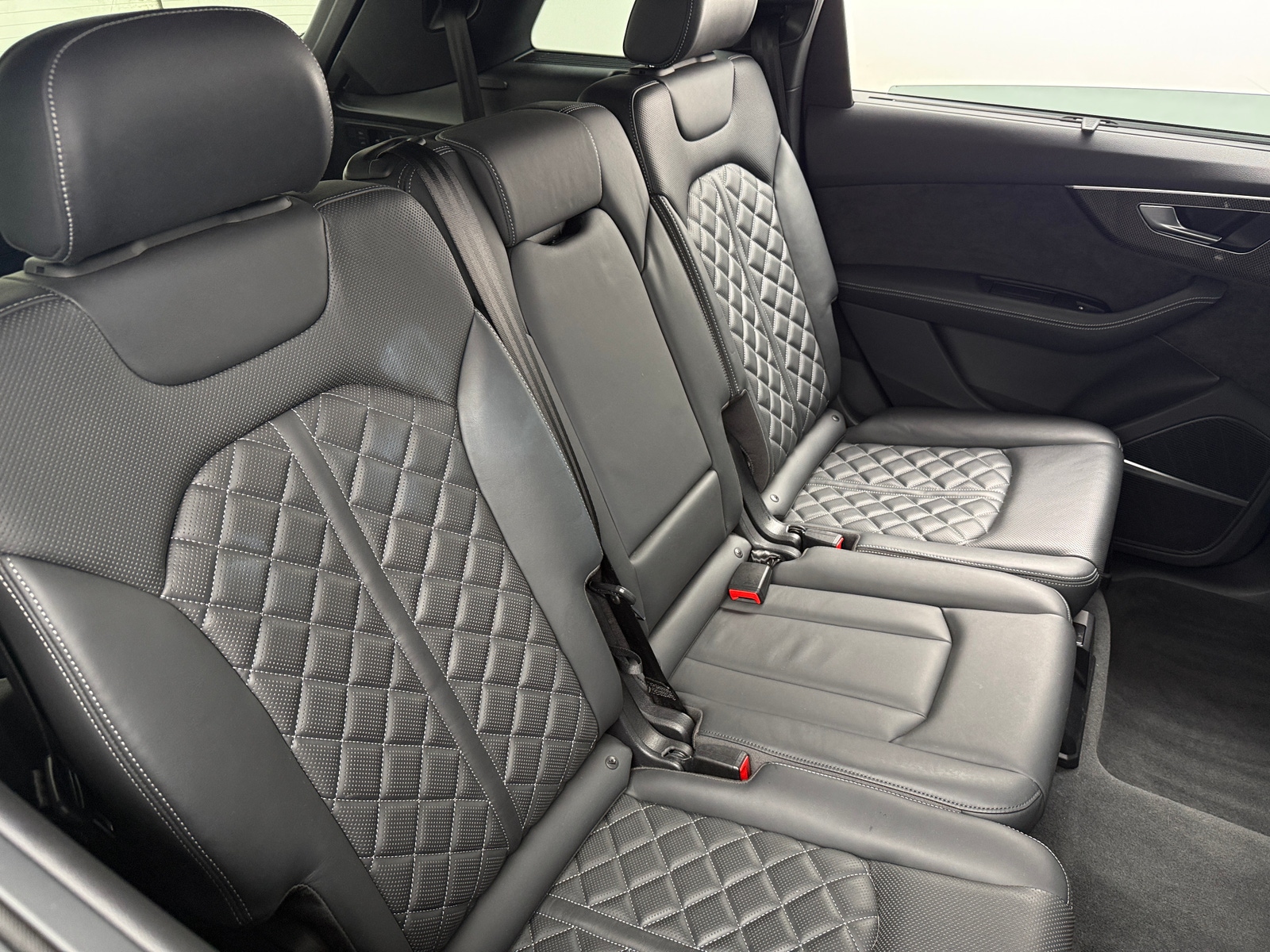 Thumbnail: 2021 Audi SQ7 - 5