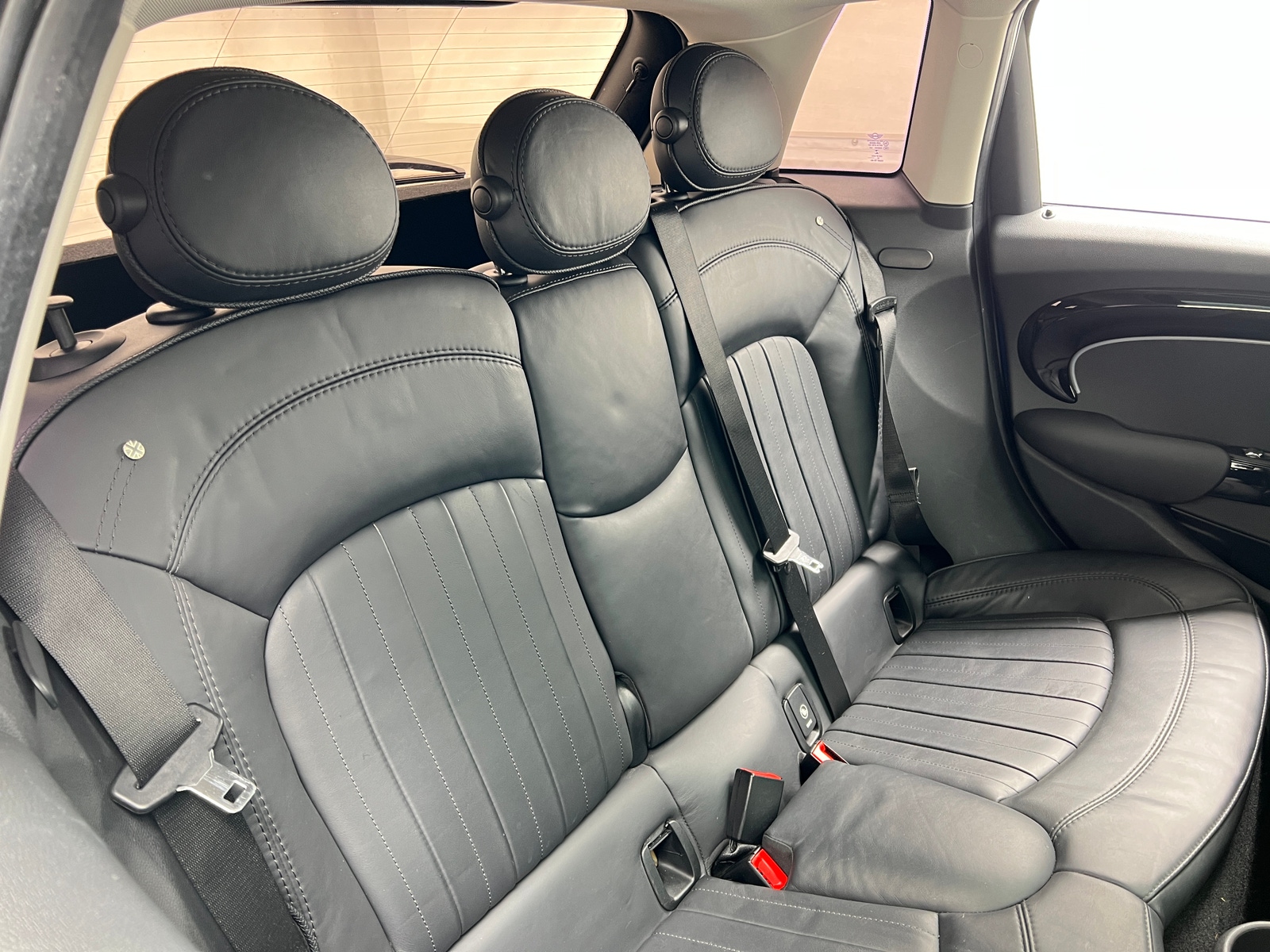 Thumbnail: 2016 MINI Cooper Hardtop - 5