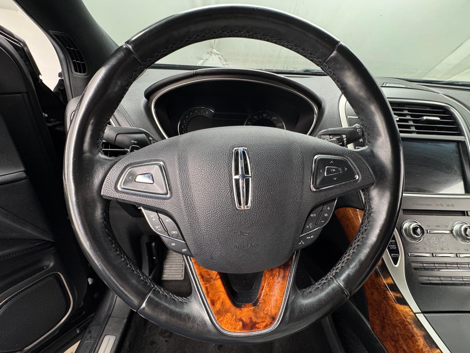 Thumbnail: 2018 Lincoln MKX - 4