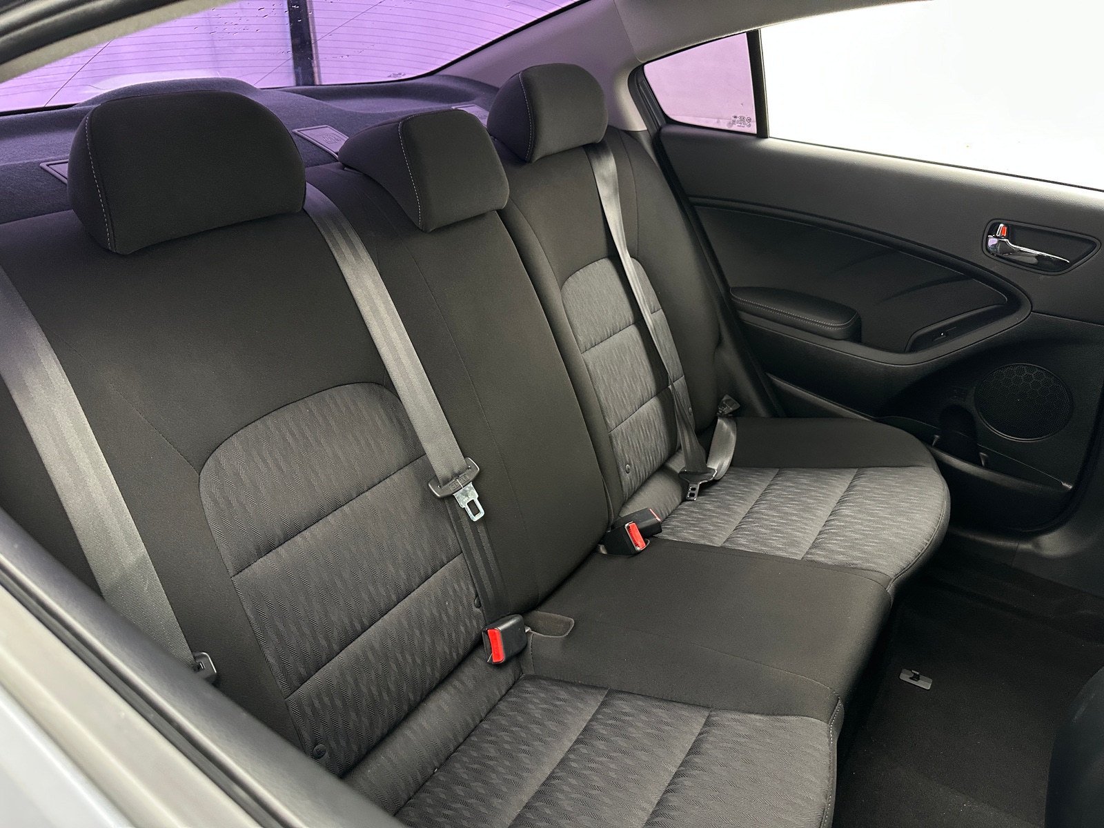 Thumbnail: 2016 Kia Forte - 6