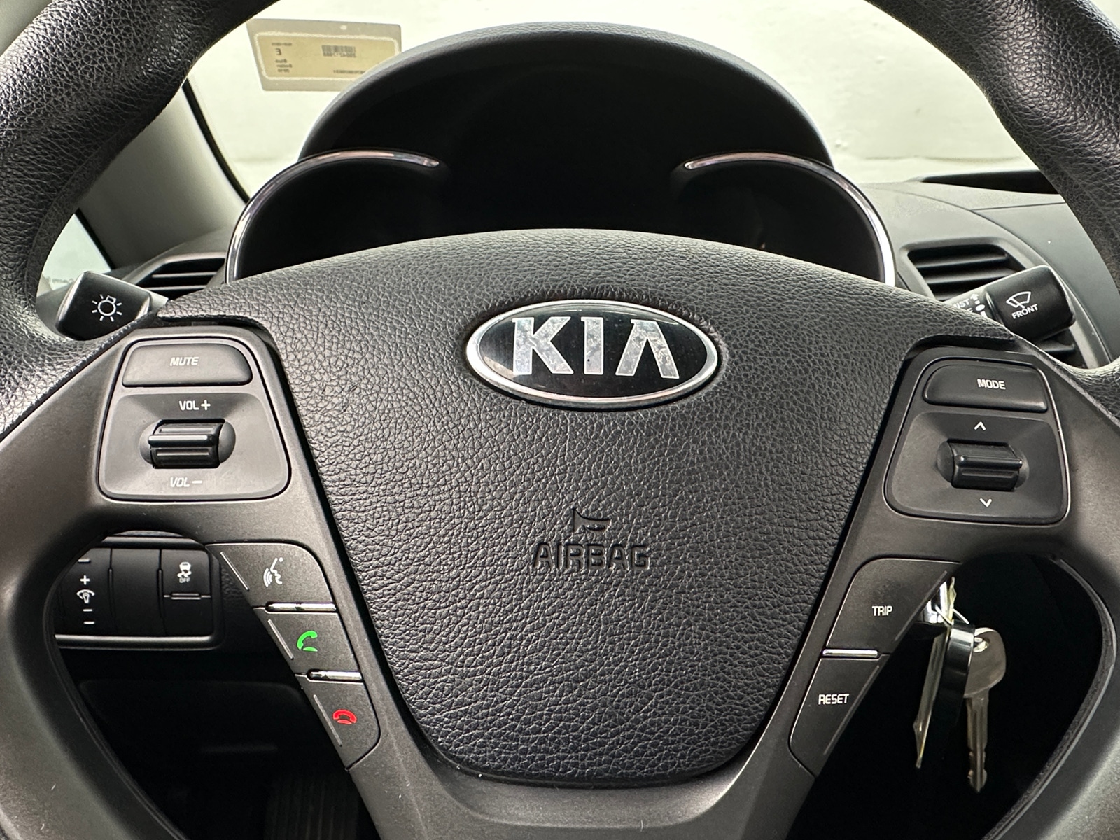 Thumbnail: 2016 Kia Forte - 5