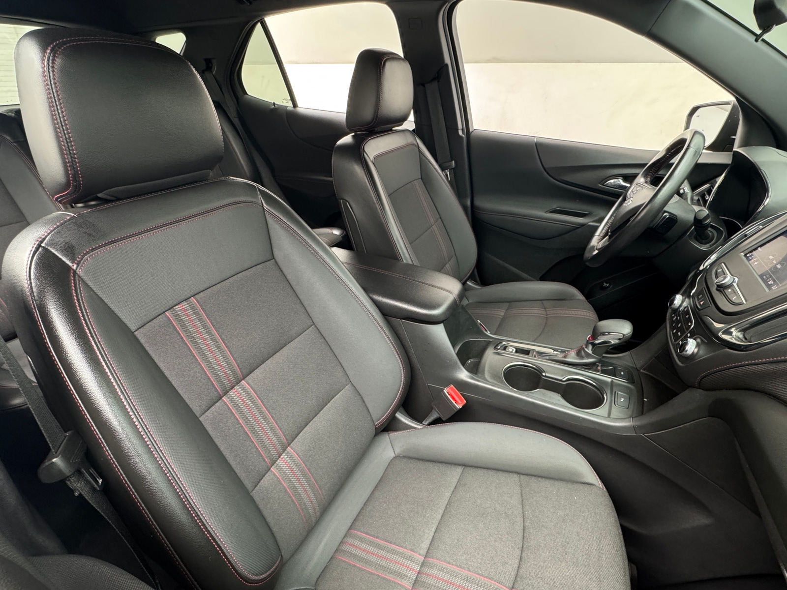 Thumbnail: 2022 Chevrolet Equinox - 2