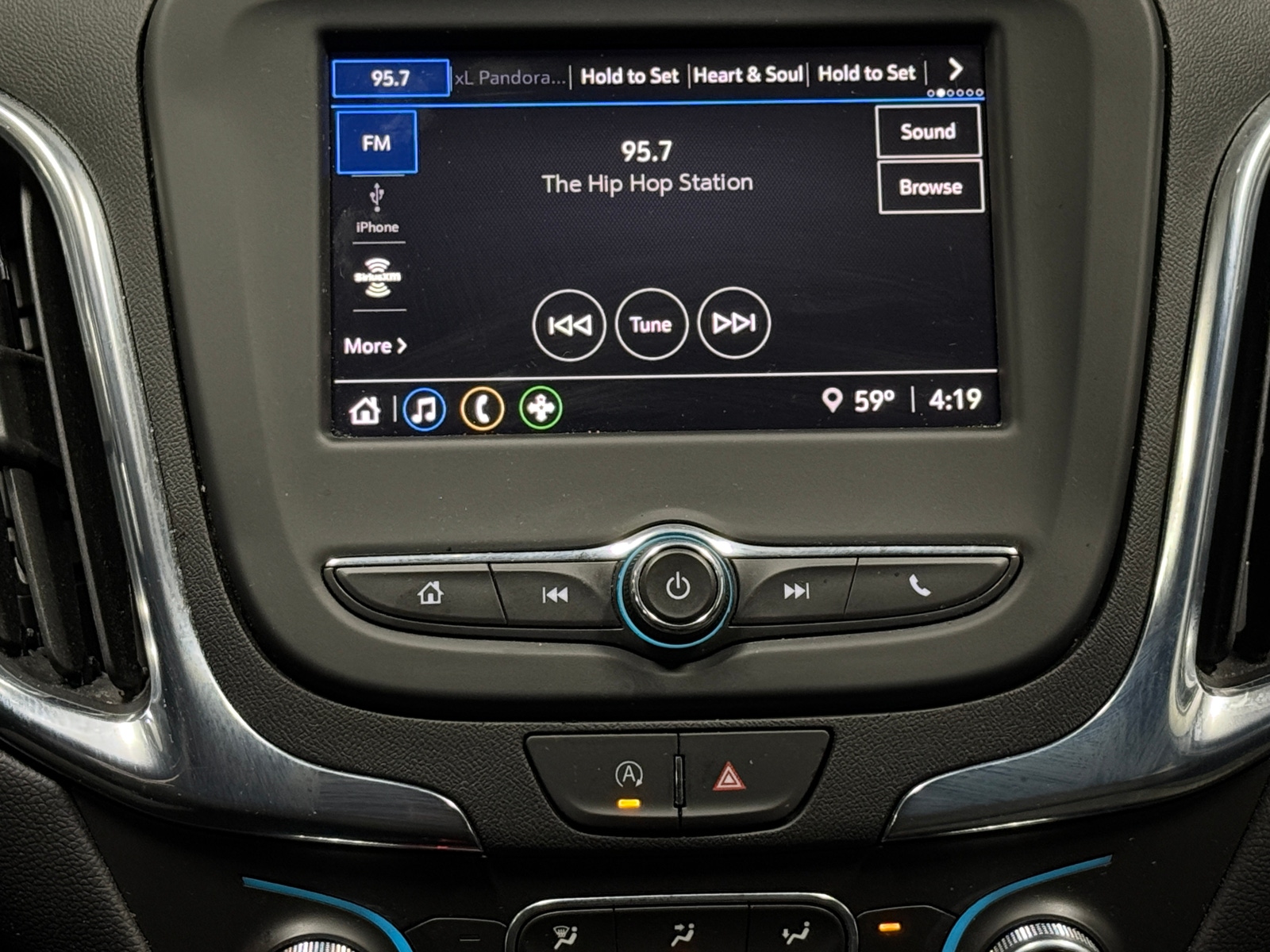 Thumbnail: 2023 Chevrolet Equinox - 4