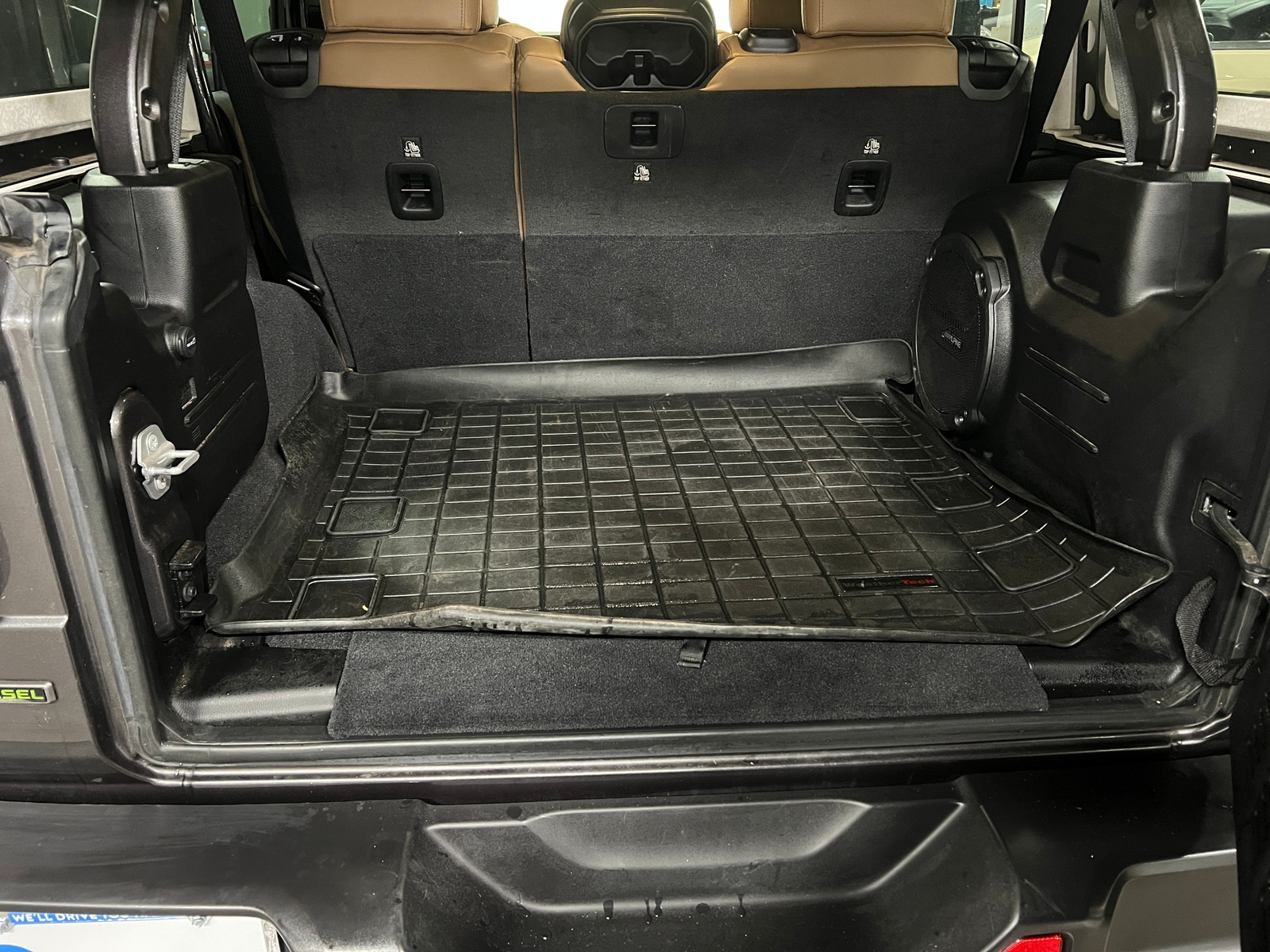 Thumbnail: 2021 Jeep Wrangler - 6