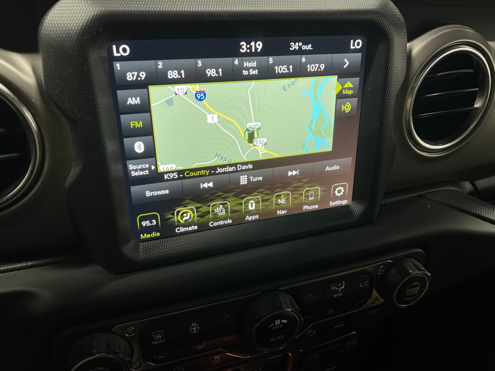 Thumbnail: 2021 Jeep Wrangler - 3