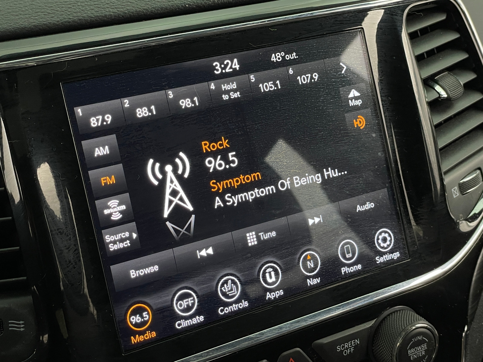 Thumbnail: 2020 Jeep Grand Cherokee - 4