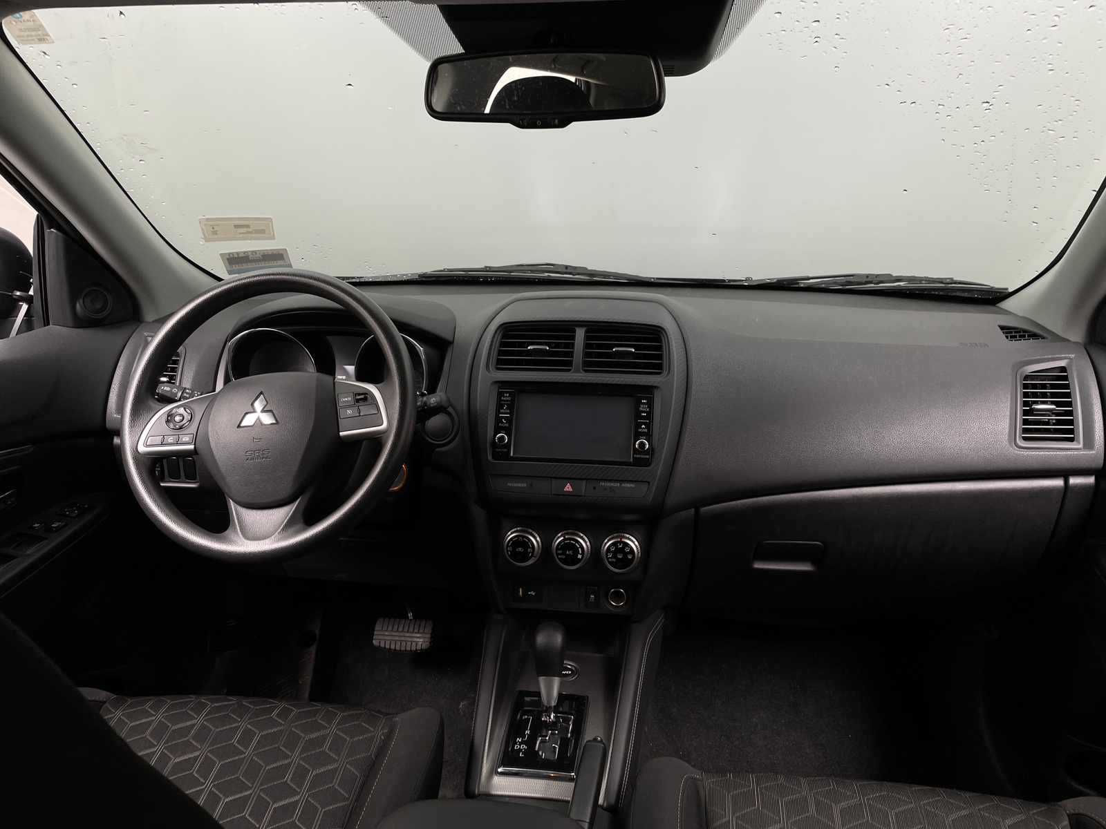 Thumbnail: 2023 Mitsubishi Outlander Sport - 3