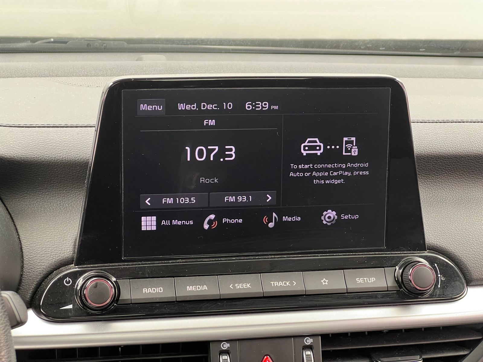 Thumbnail: 2024 Kia Forte - 4