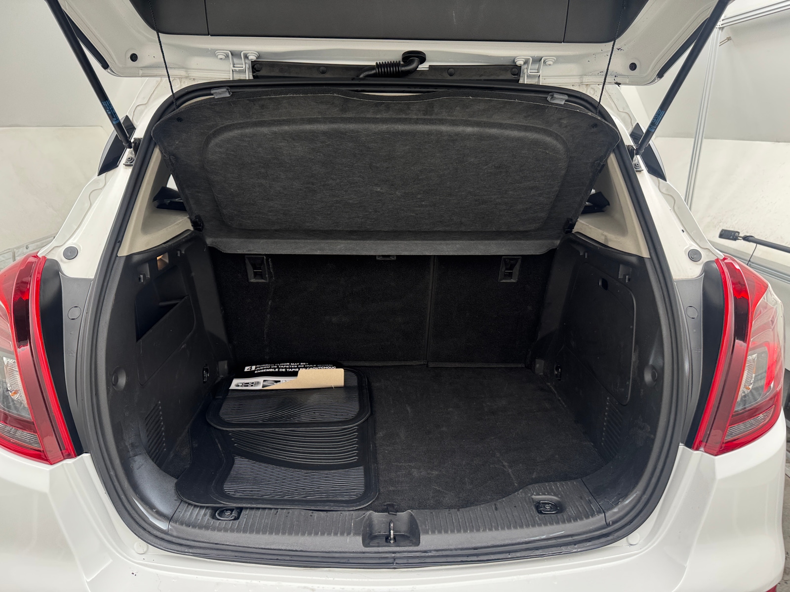 Thumbnail: 2020 Buick Encore - 6