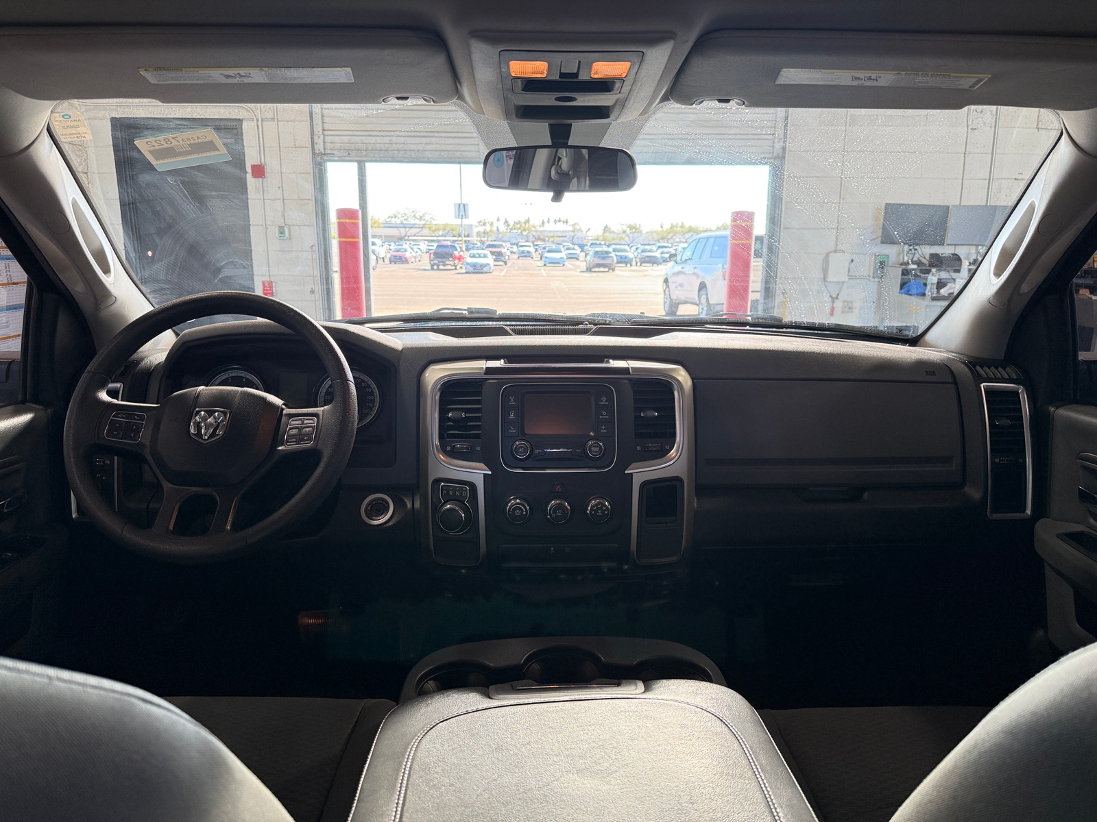 Thumbnail: 2019 RAM 1500 Classic - 3