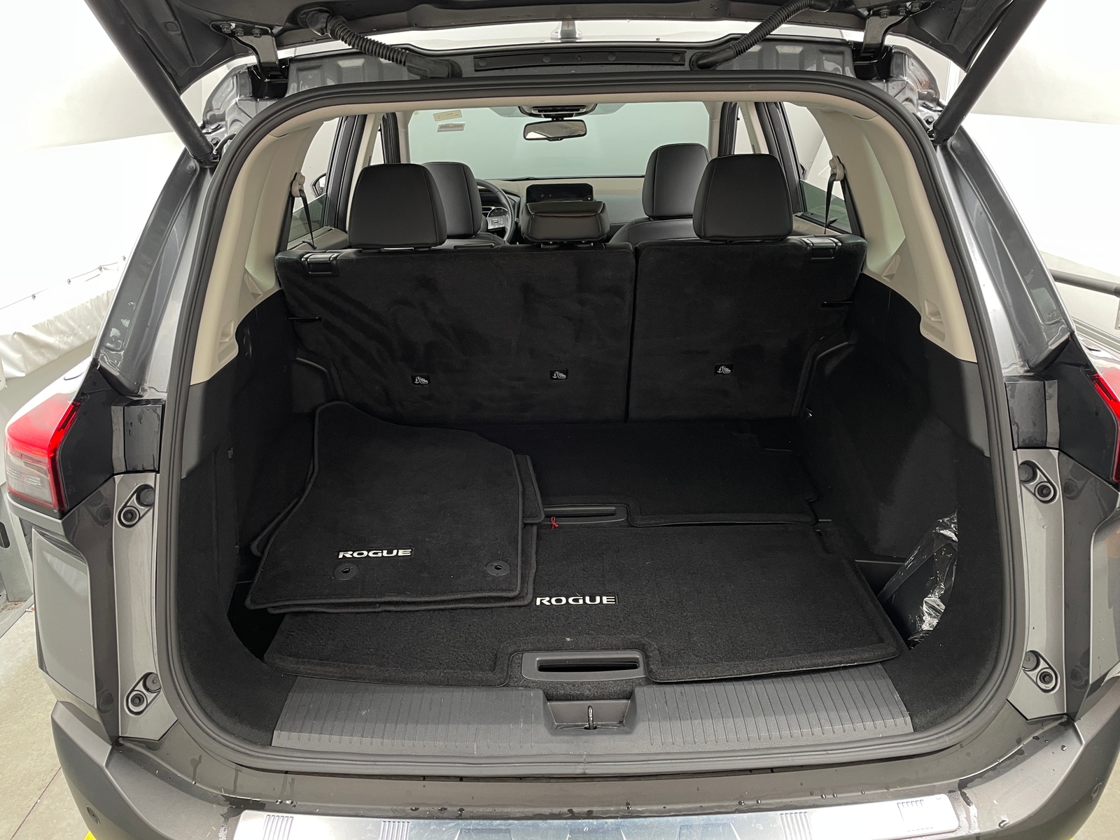 Thumbnail: 2023 Nissan Rogue - 6